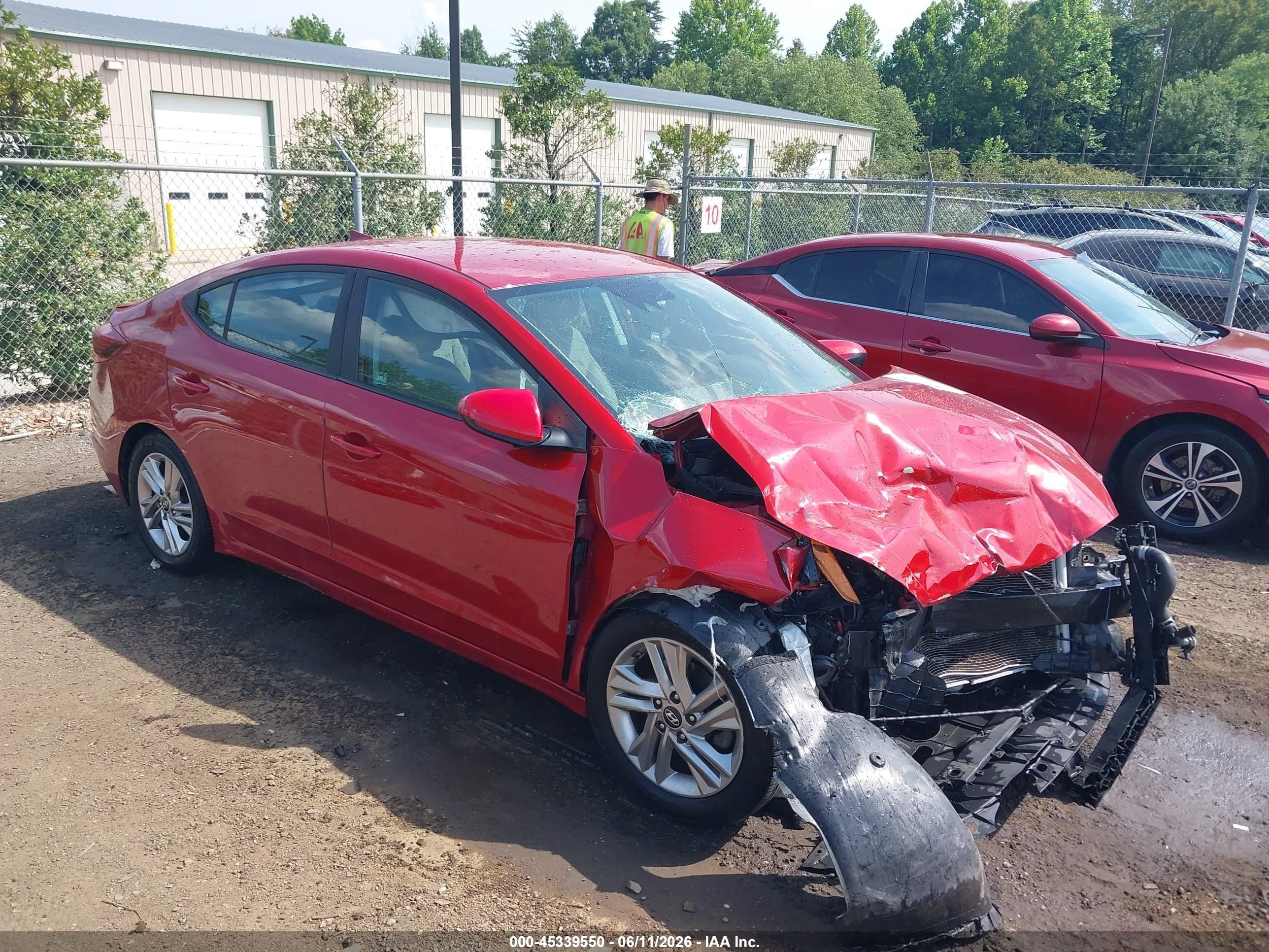 2019 Hyundai Elantra SEL, VIN KMHD84LF1KU780986 — Front end