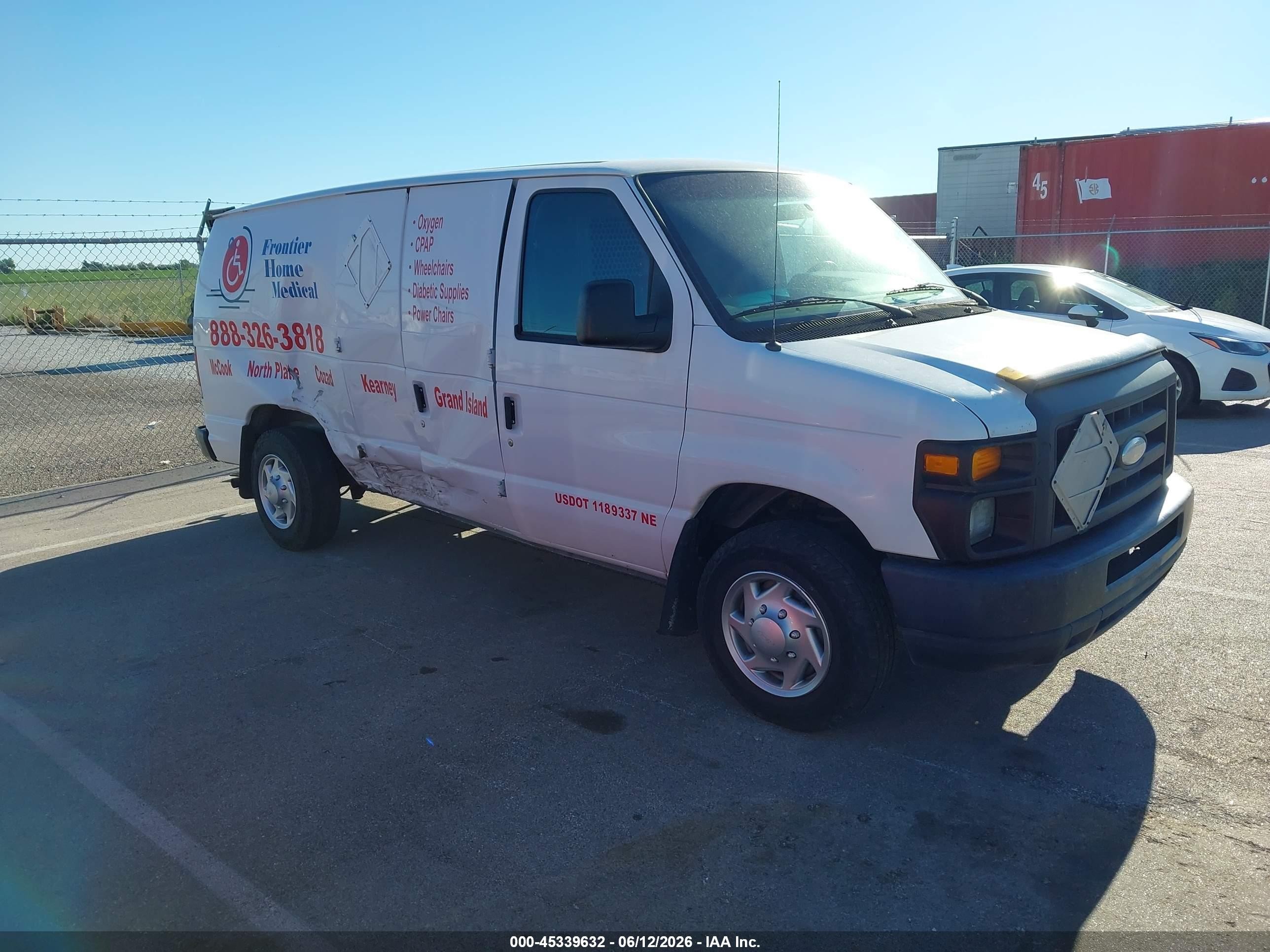 2014 Ford Econoline Cargo Commercial, VIN 1FTNE1EW6EDA64229 — Side