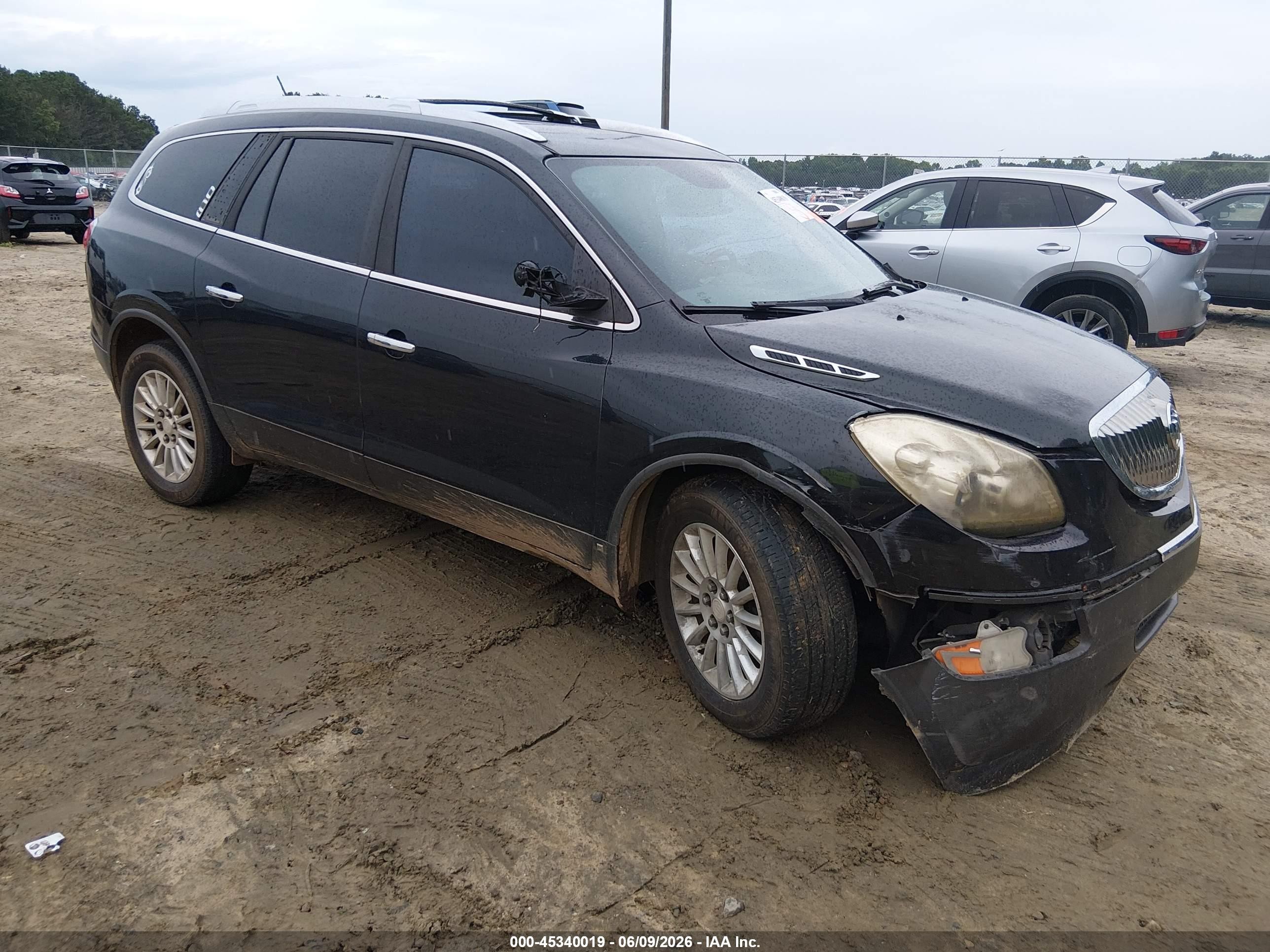 2010 Buick Enclave CXL 1XL, VIN 5GALRBED8AJ190332 — Front end