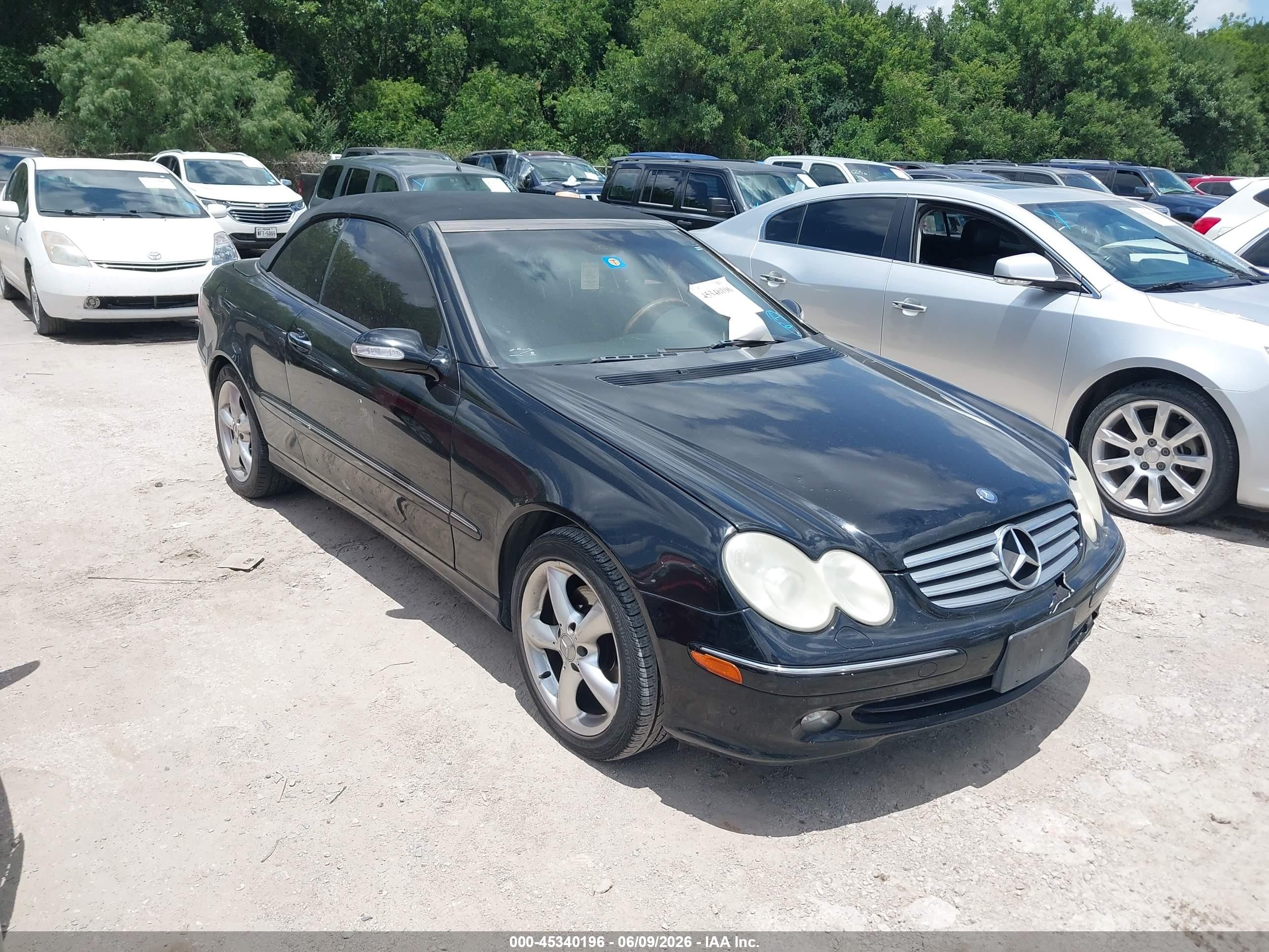 2004 Mercedes-Benz CLK 320, VIN WDBTK65G04T030702 — Normal wear