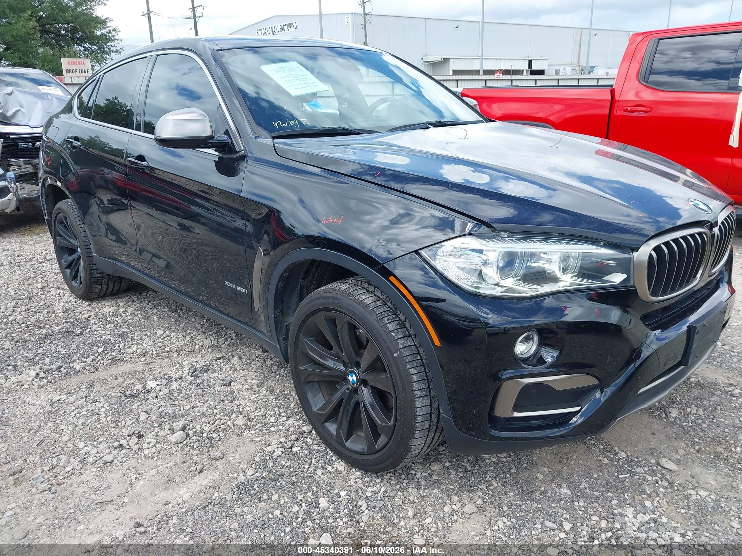 2018 BMW X6 xDrive35i, VIN 5UXKU2C50J0X49235 — Rear end
