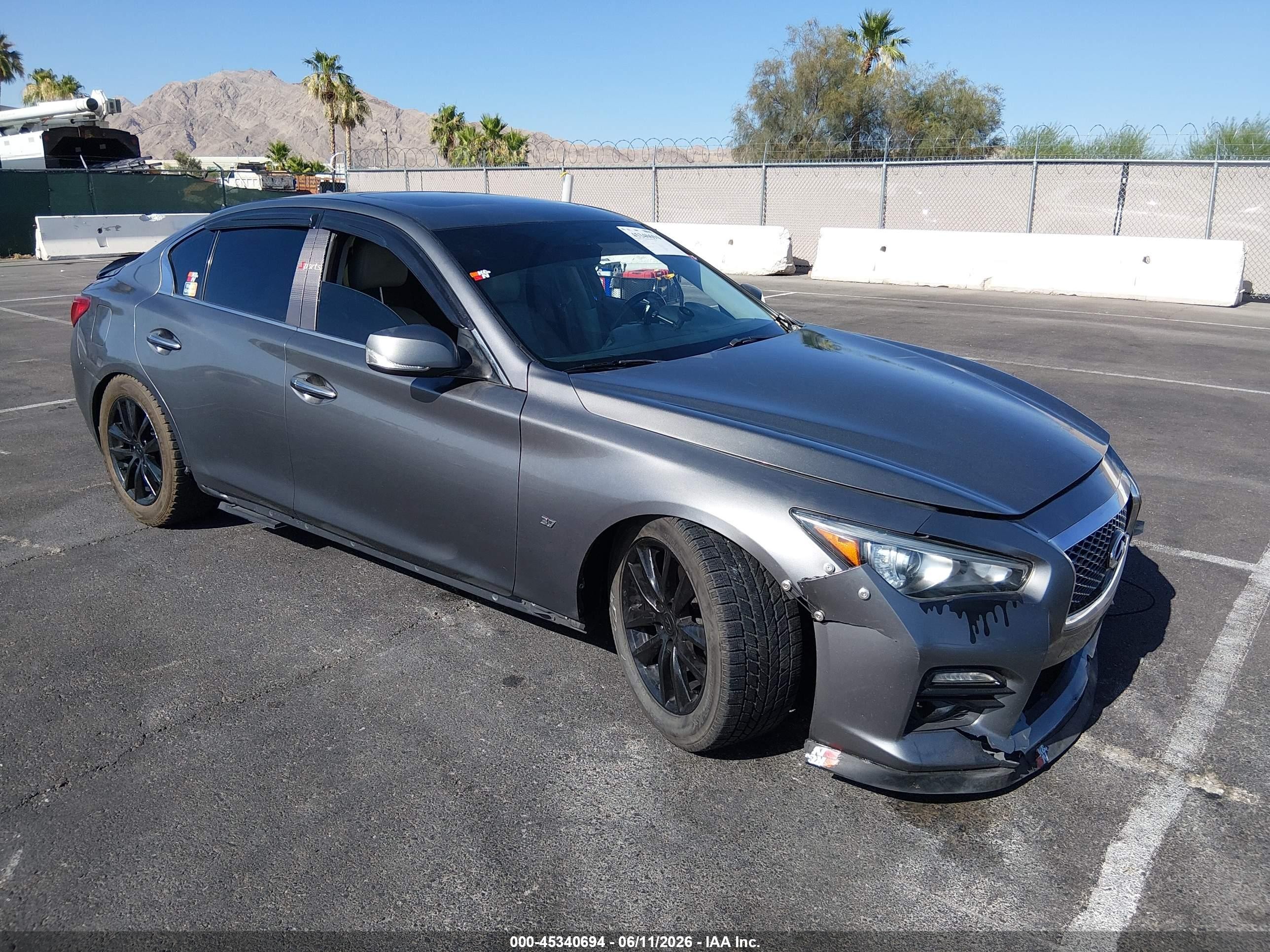 2015 Infiniti Q50 Premium, VIN JN1BV7APXFM342624 — Front end