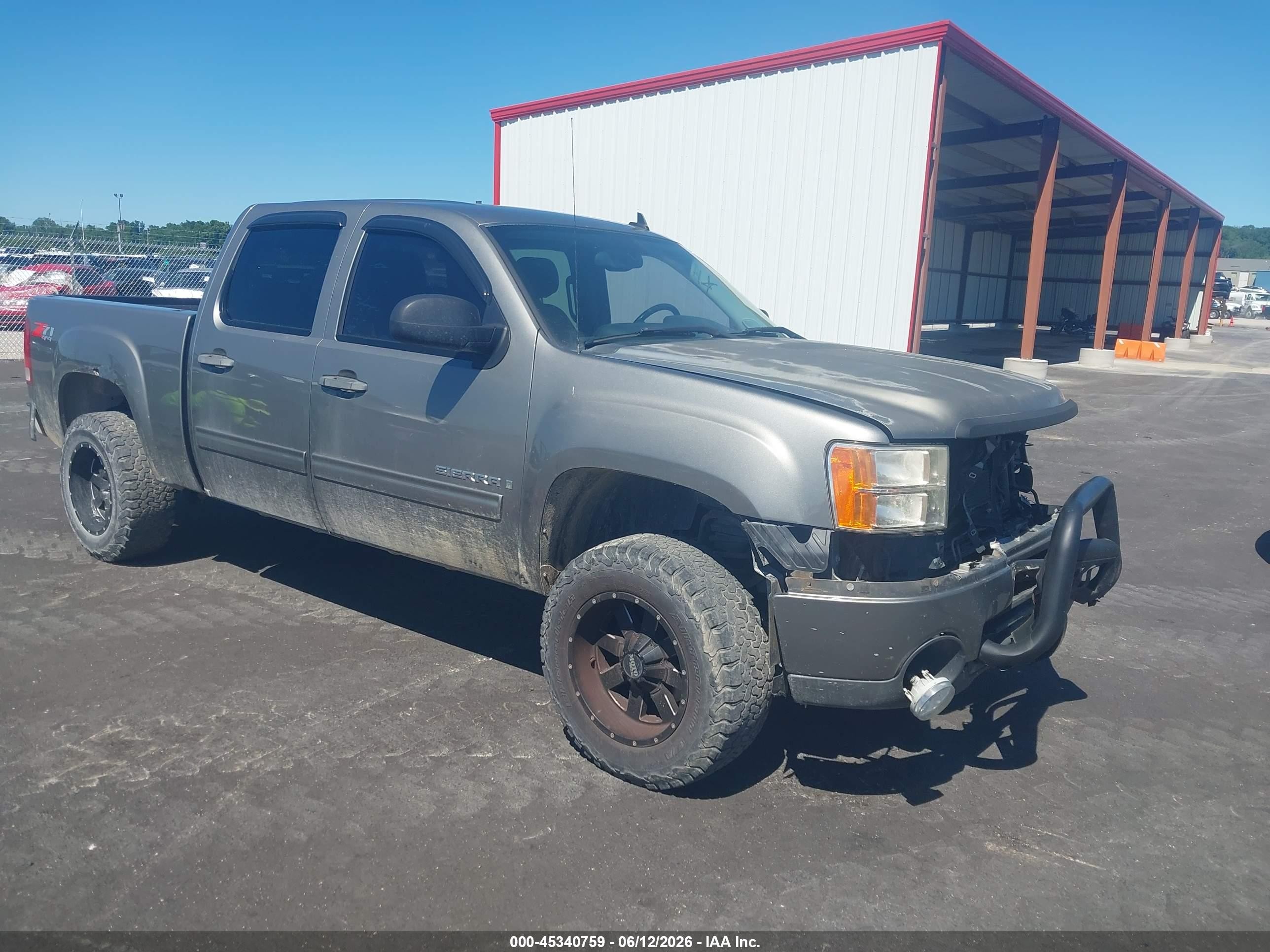 2008 GMC Sierra 1500 SLE1, VIN 3GTEK13358G283000 — Перед
