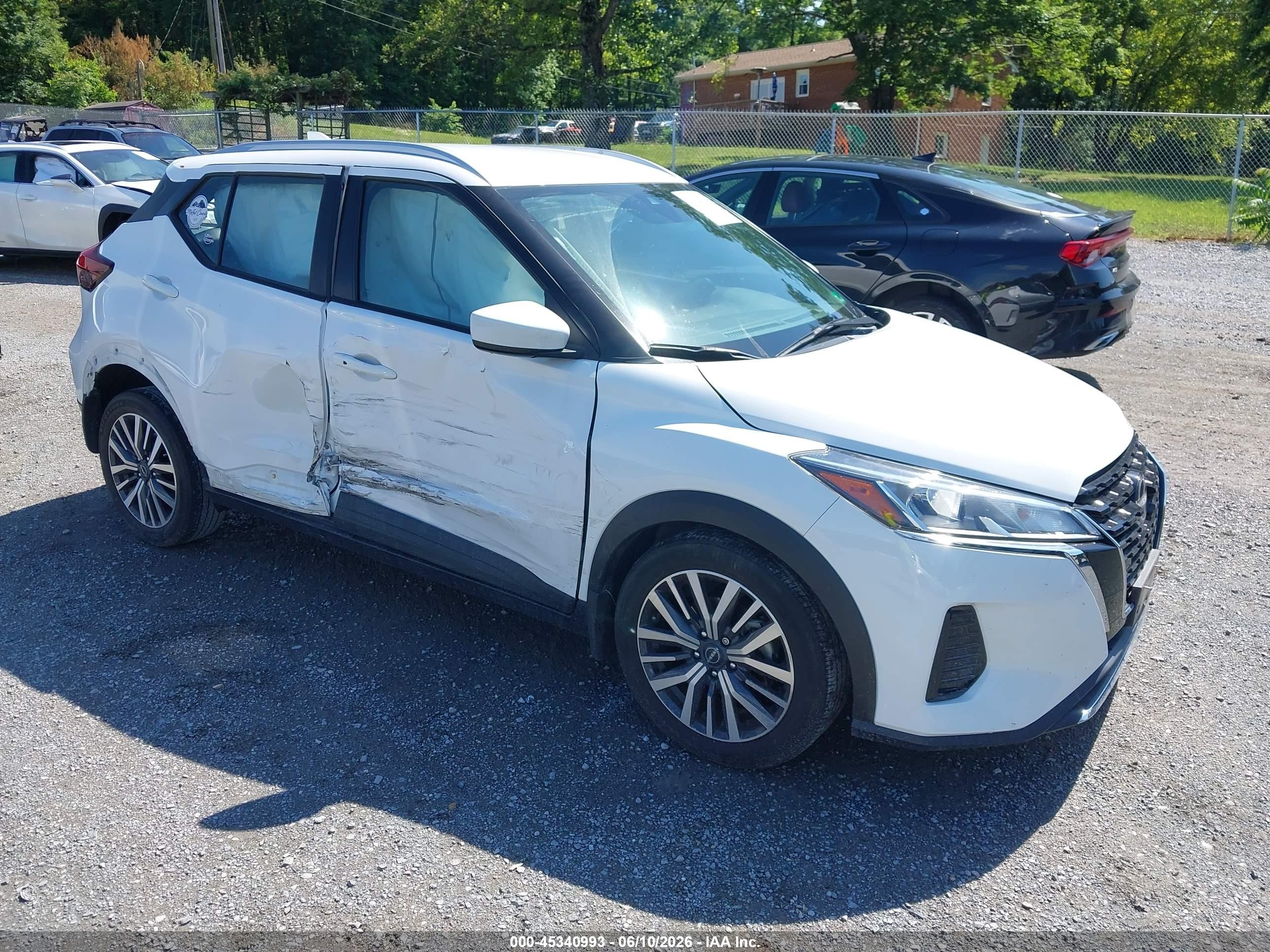 2023 Nissan Kicks SV, VIN 3N1CP5CV5PL482459 — Side