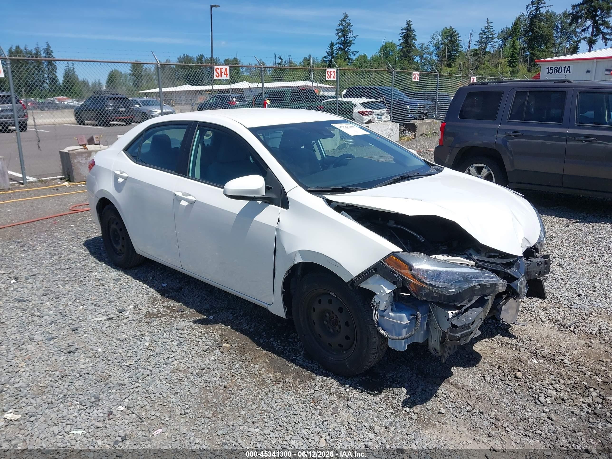 2017 Toyota Corolla LE, VIN 2T1BURHE2HC789612 — Front end
