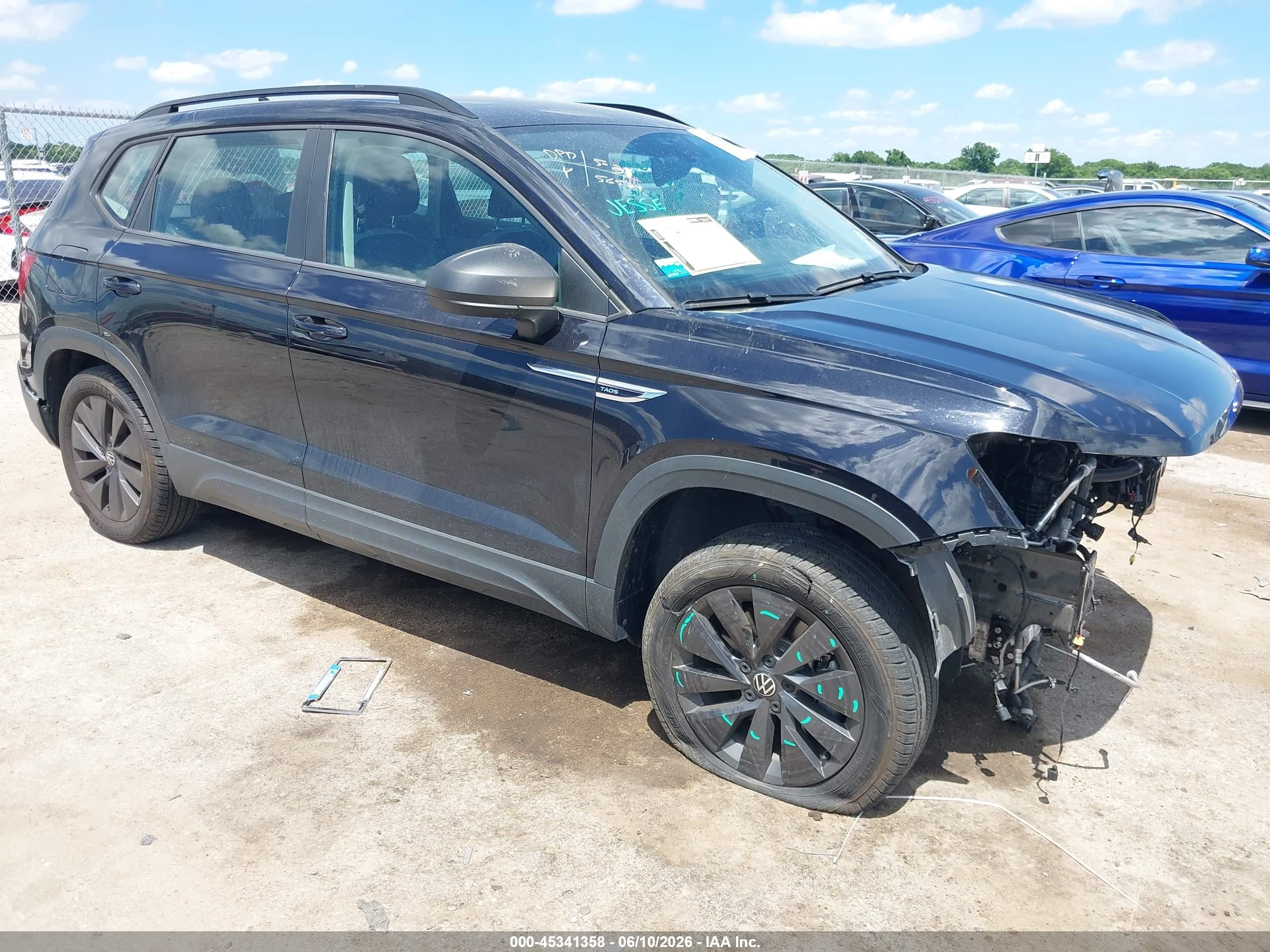 2024 Volkswagen Taos S, VIN 3VV5X7B21RM055626 — Front end