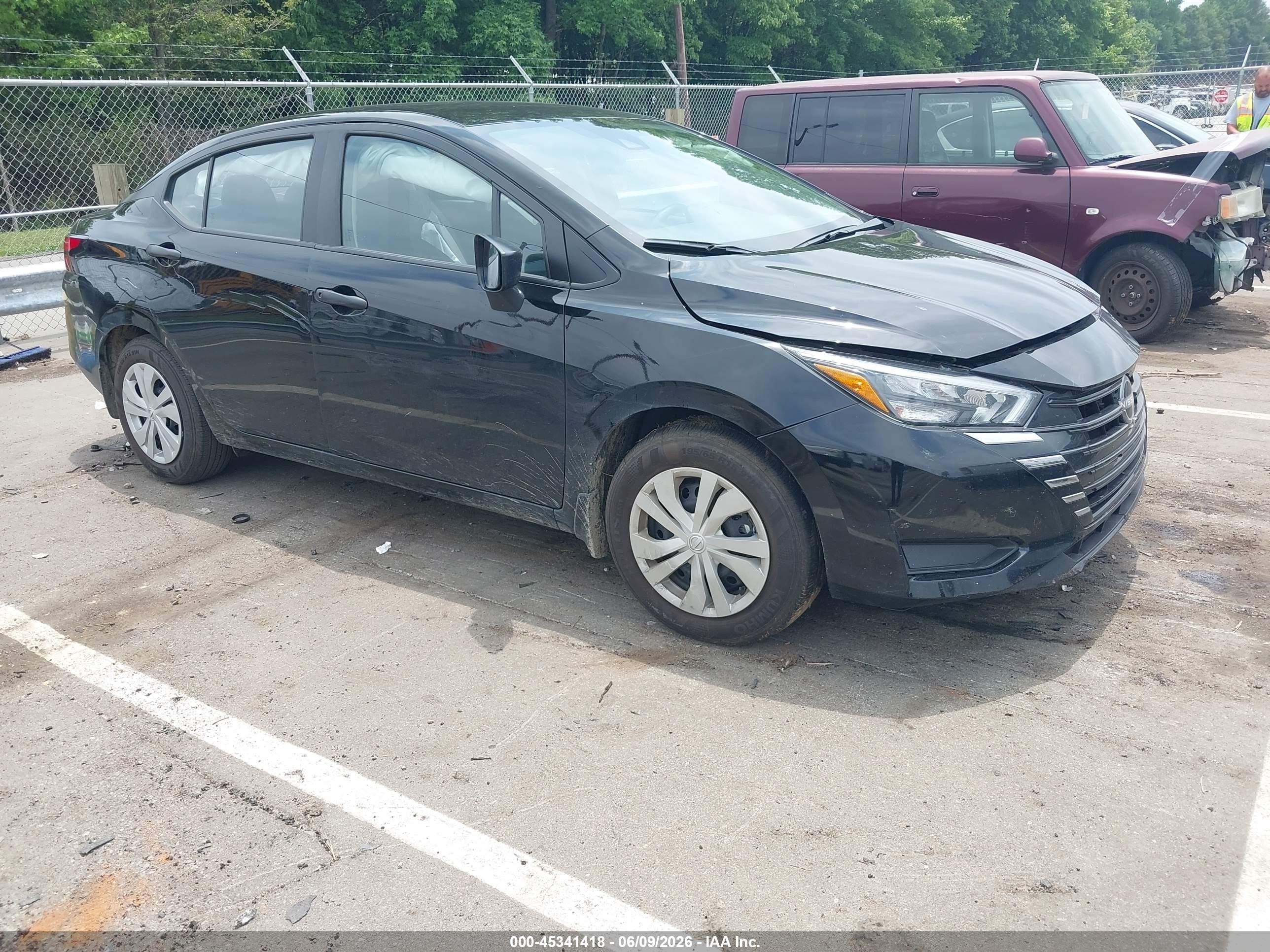 2025 Nissan Versa S, VIN 3N1CN8DV6SL875966 — Front end