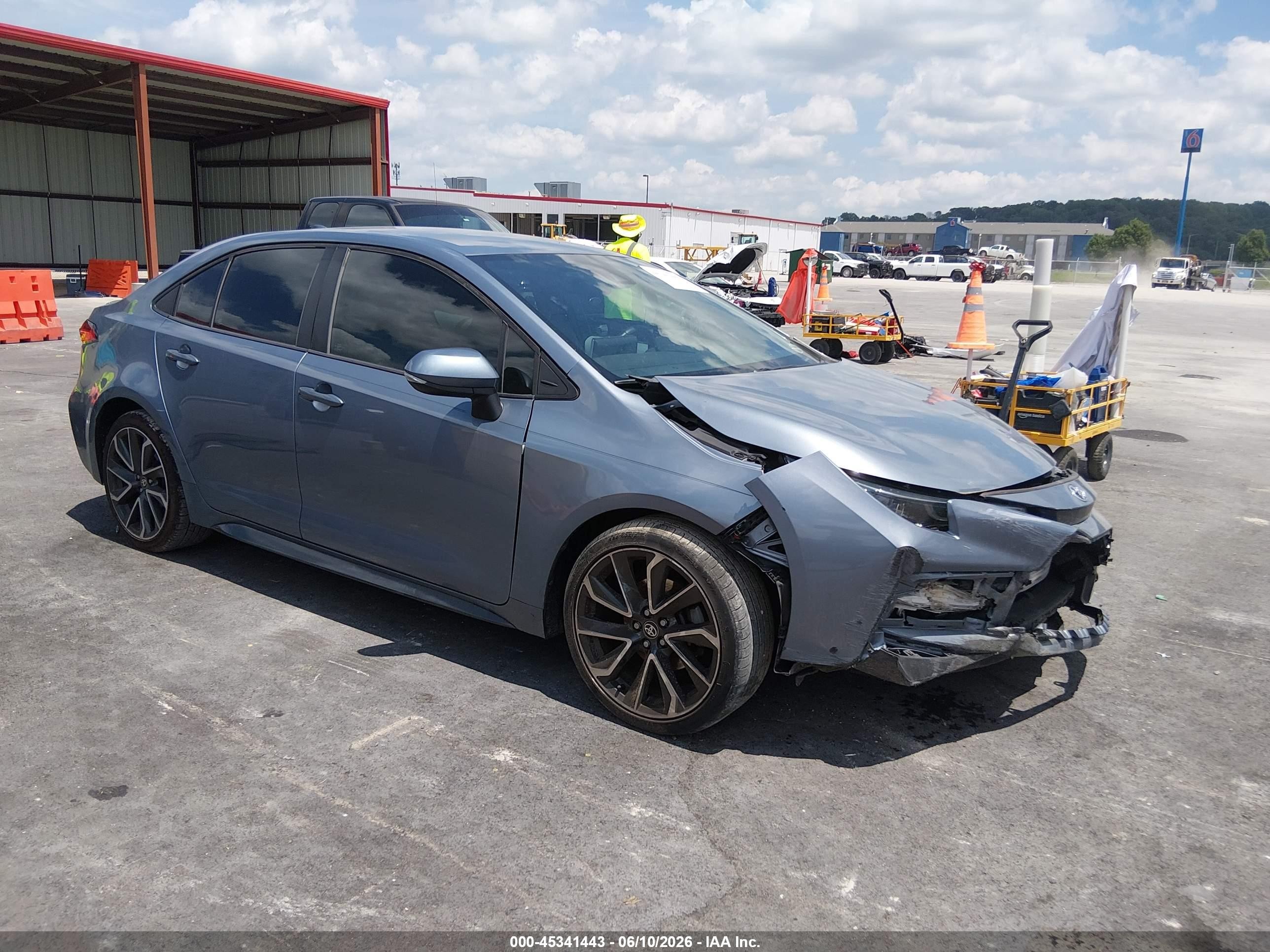 2020 Toyota Corolla SE, VIN 5YFS4RCE0LP051341 — Front end