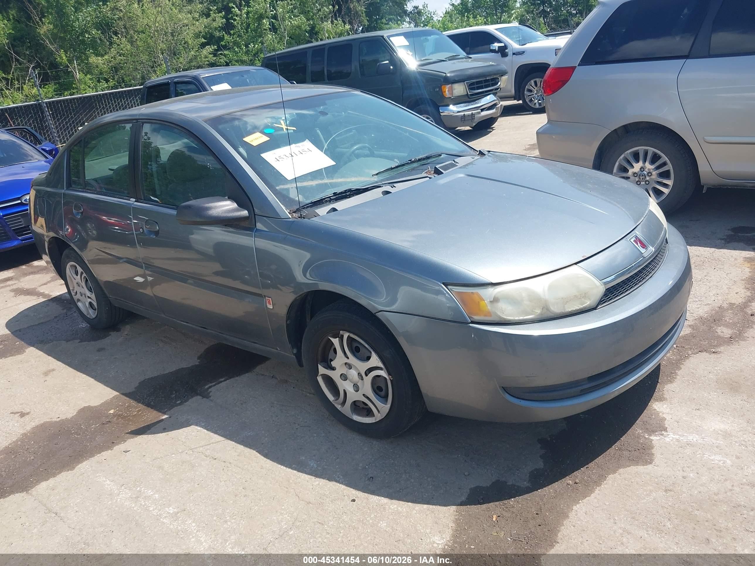 2004 Saturn ION ION 2, VIN 1G8AJ52F44Z193409 — Side