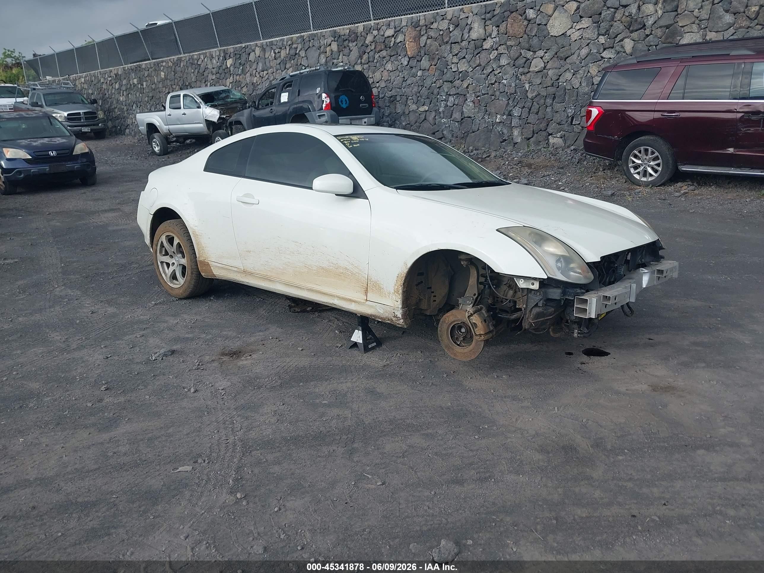2003 Infiniti G35 w/Leather, VIN JNKCV54E43M218858 — Front end