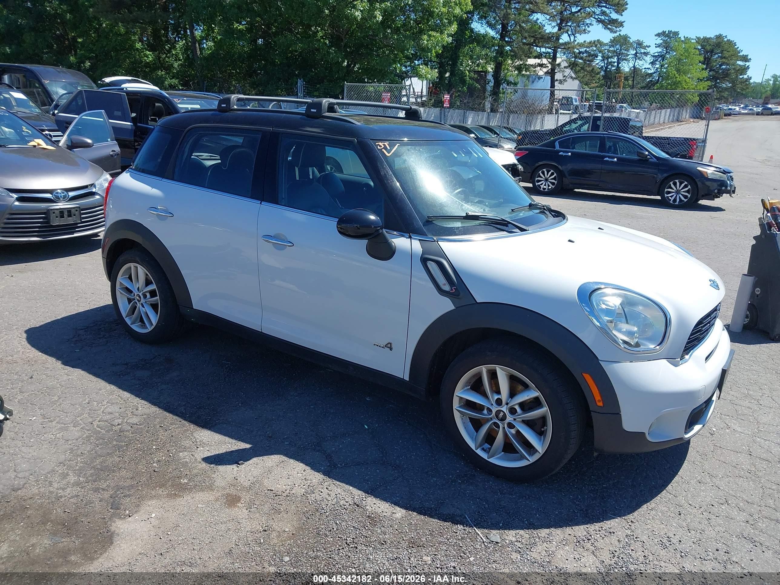 2014 MINI Countryman S, VIN WMWZC5C57EWP35398 — По всему кузову
