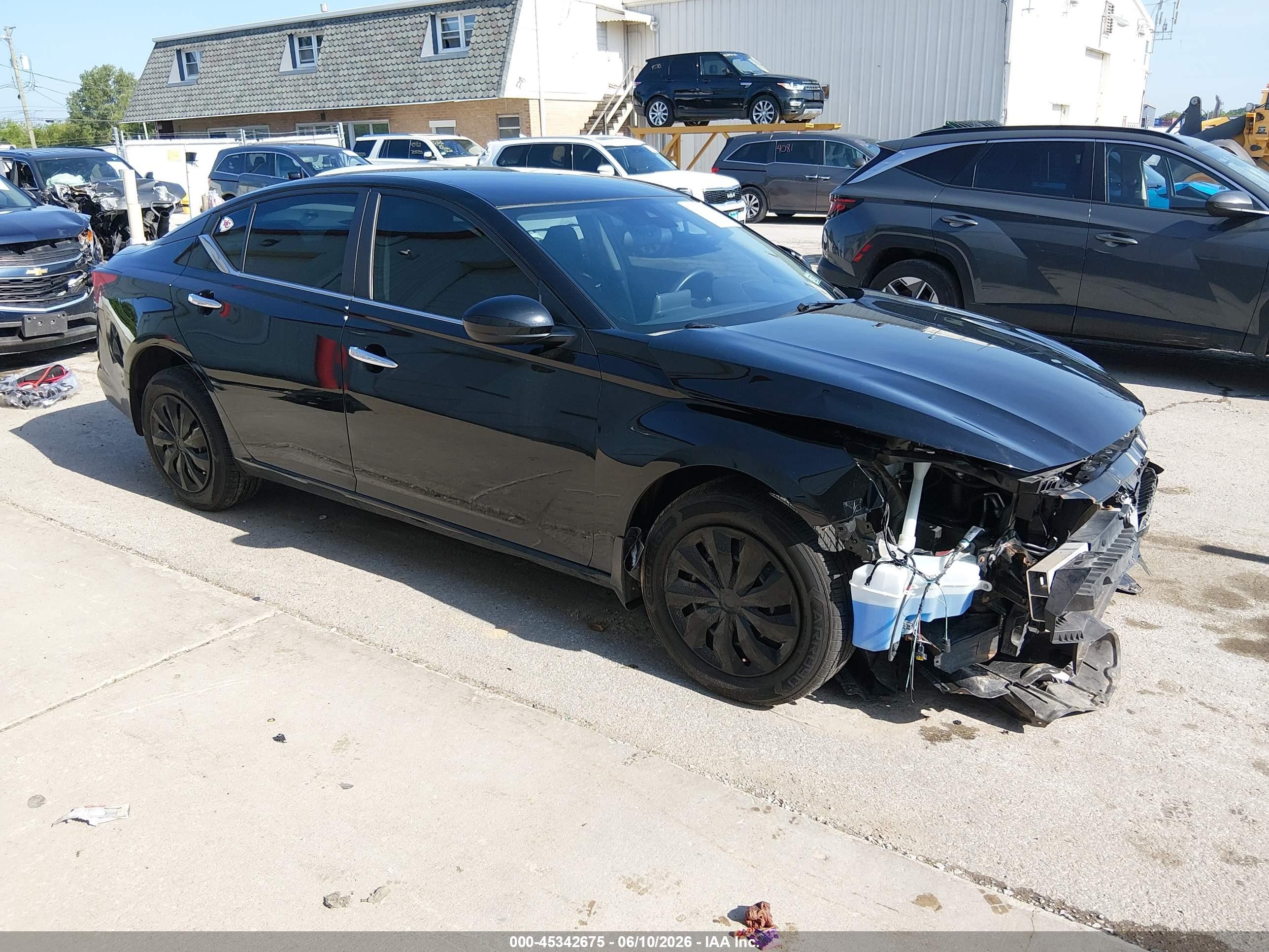 2020 Nissan Altima S, VIN 1N4BL4BW1LC114123 — Front end