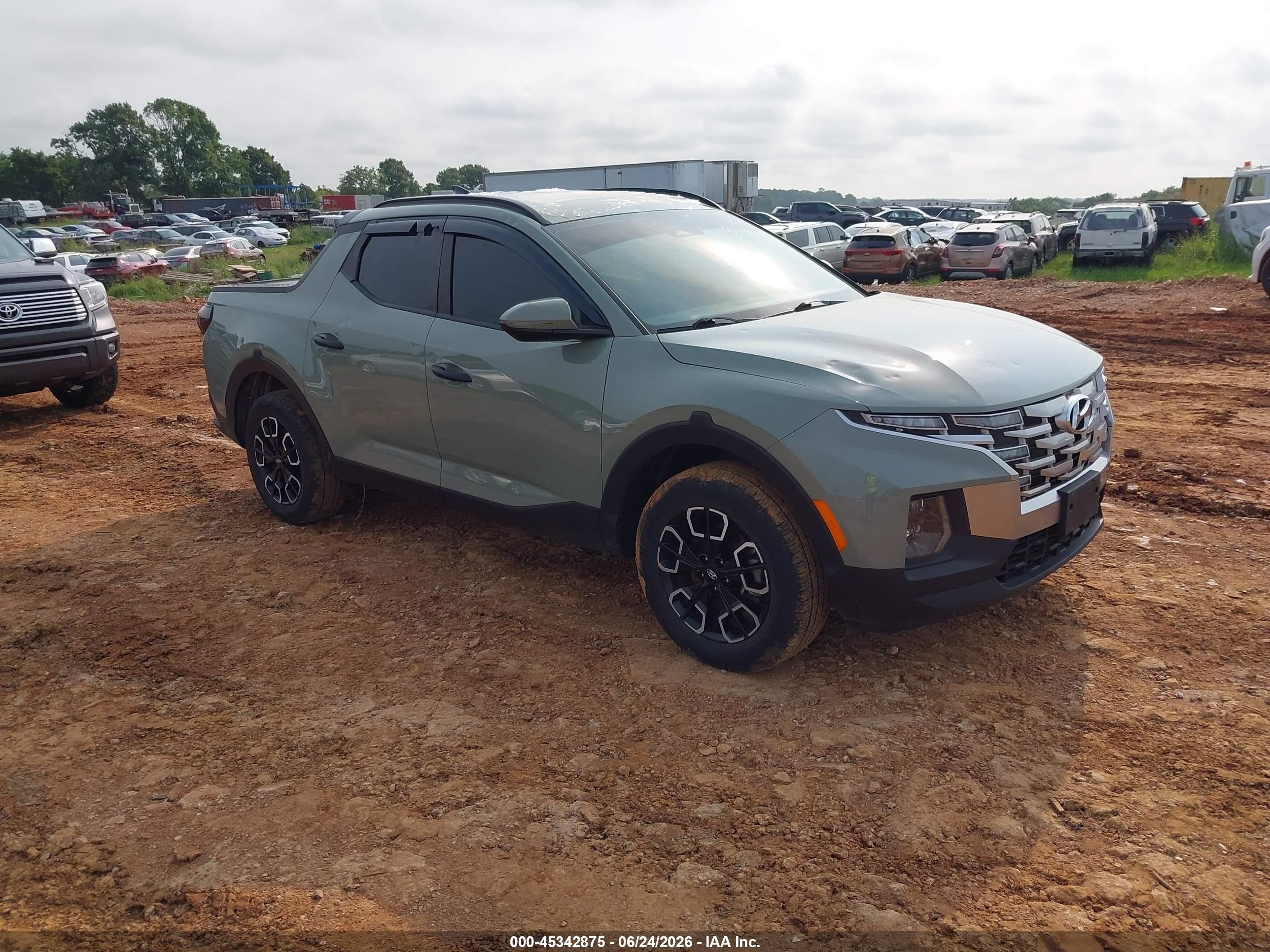 2024 Hyundai Santa Cruz SEL, VIN 5NTJCDAE0RH084593 — Hail