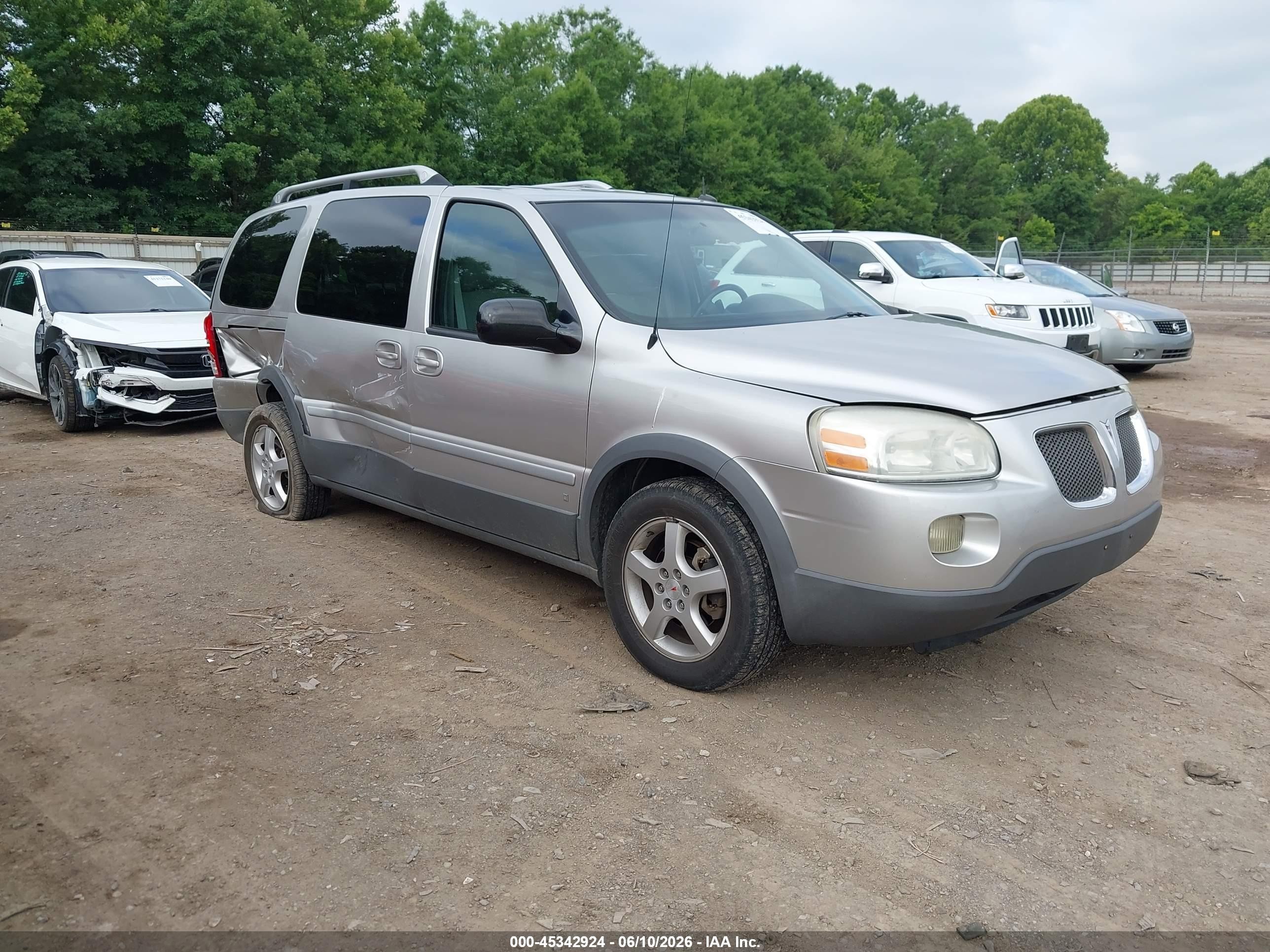 2006 Pontiac Montana, VIN 1GMDV33L06D171824 — Side