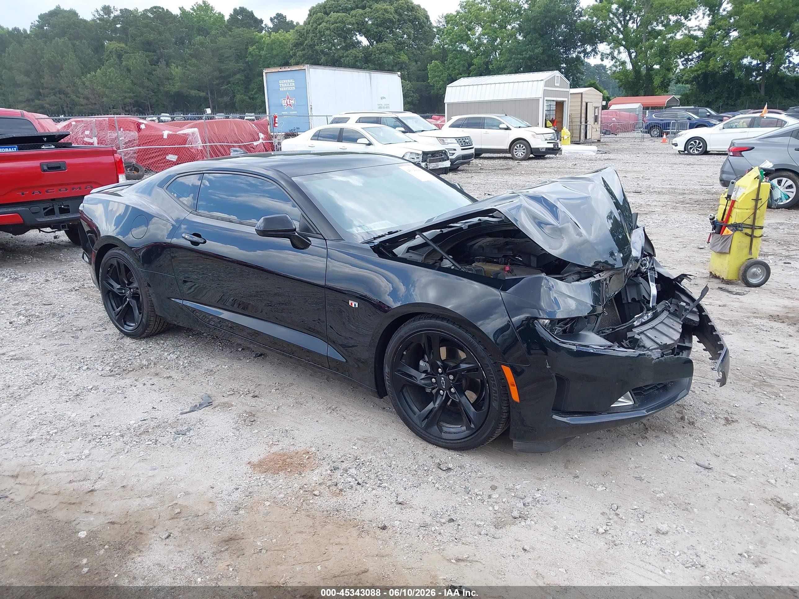 2020 Chevrolet Camaro 1LT, VIN 1G1FB1RX5L0123011 — Front end