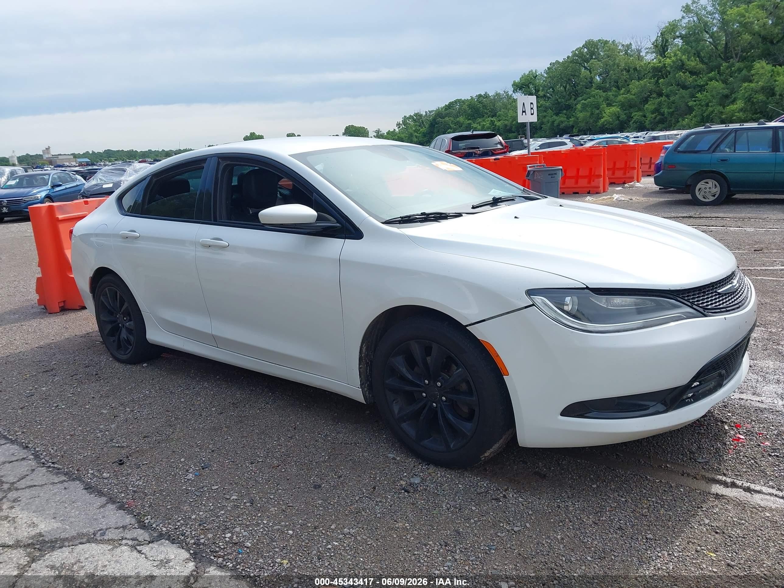 2015 Chrysler 200 S, VIN 1C3CCCBB7FN559954 — Normal wear