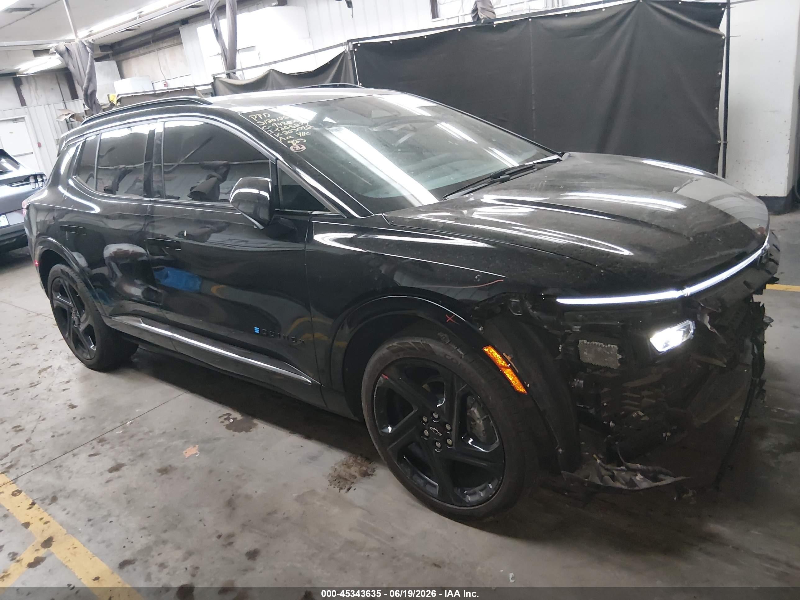 2025 Chevrolet Equinox EV RS, VIN 3GN7DSRP9SS203082 — Front end