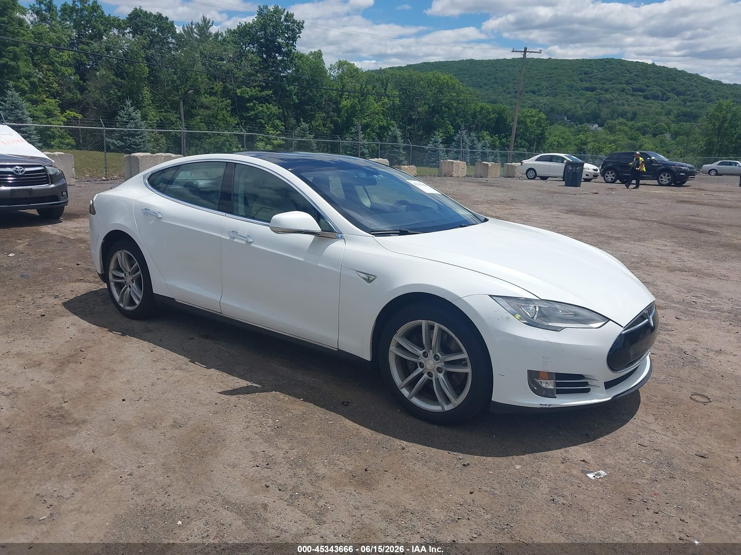 2012 Tesla Model S Performance, VIN 5YJSA1CP3CFP03263 — Обычный износ