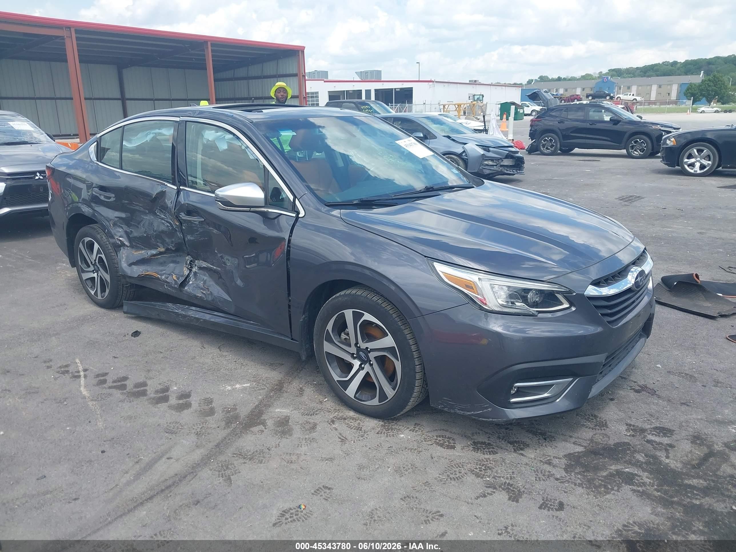 2022 Subaru Legacy Touring XT, VIN 4S3BWGP60N3008177 — Side