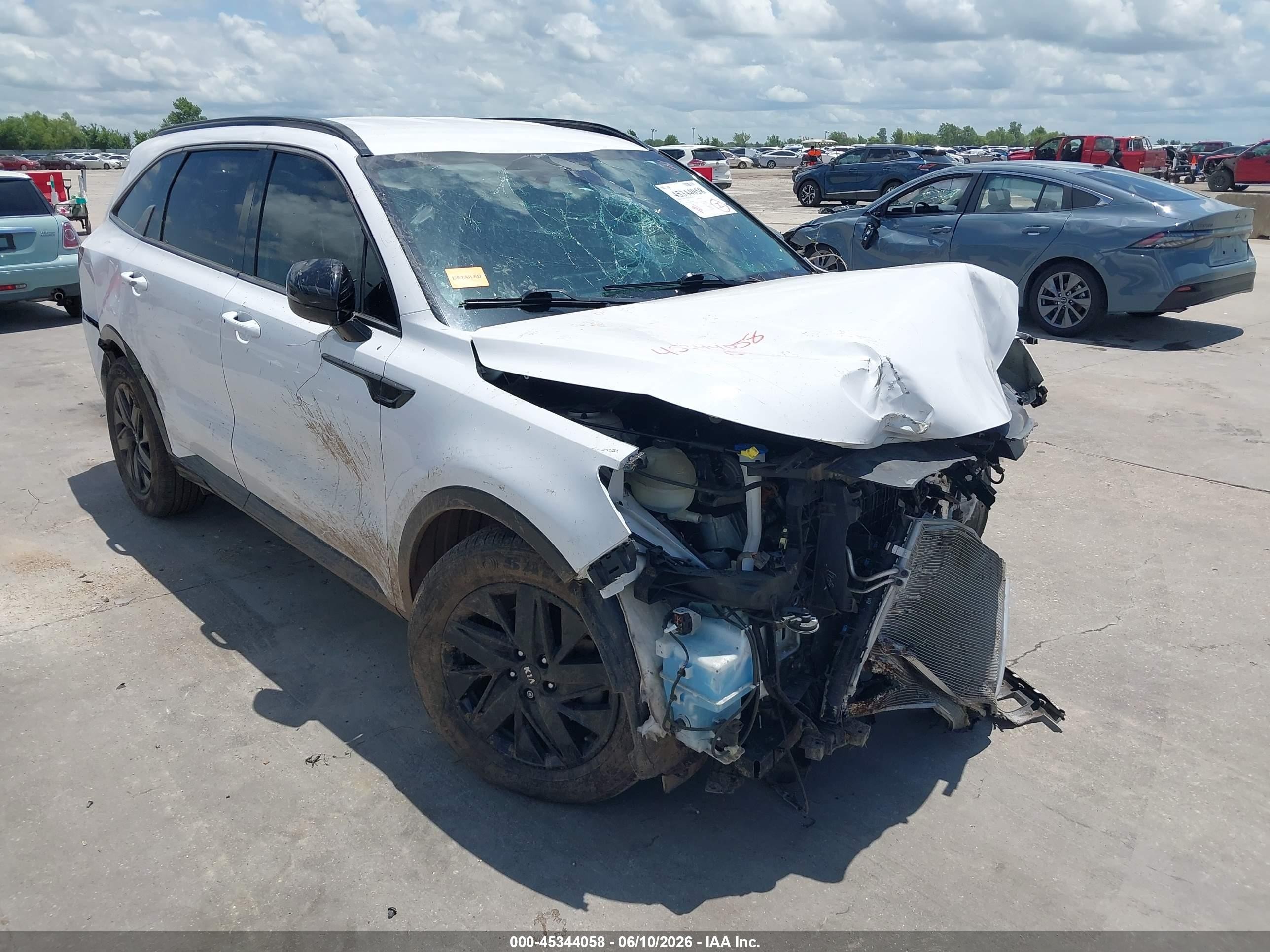 2021 Kia Sorento S, VIN 5XYRL4LC5MG010910 — Перед