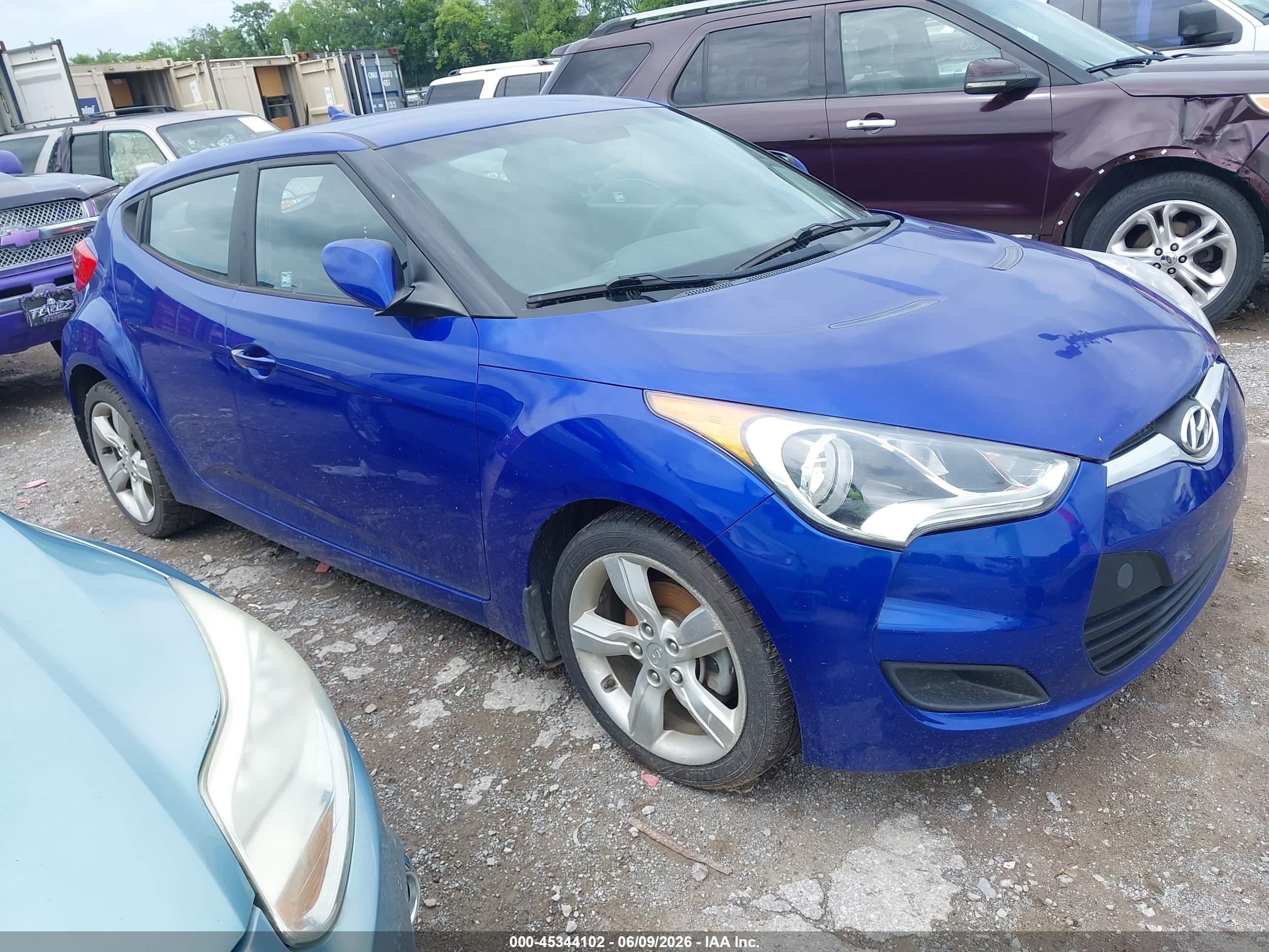 2013 Hyundai Veloster w/Black Int, VIN KMHTC6AD2DU126668 — Normal wear
