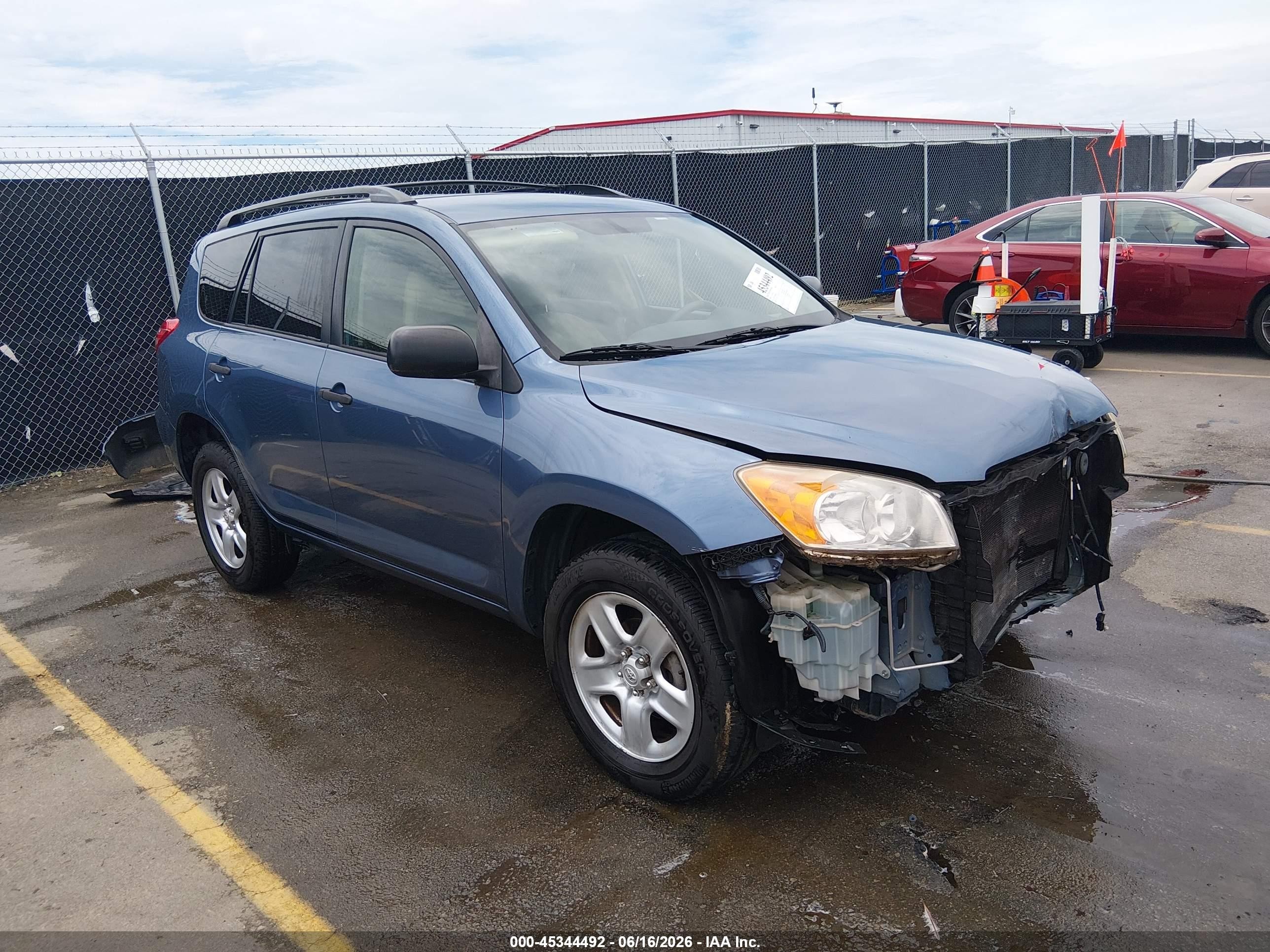 2009 Toyota RAV4, VIN JTMZF33VX95008900 — Front end