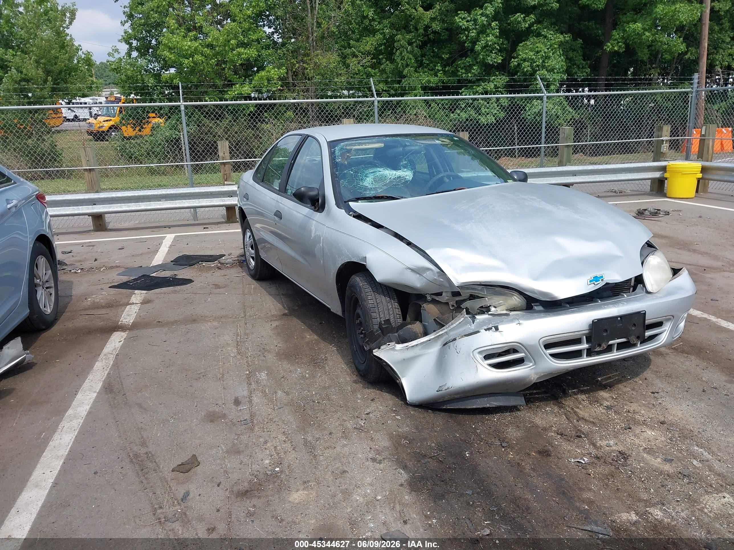 2001 Chevrolet Cavalier, VIN 1G1JC524017173169 — Front end