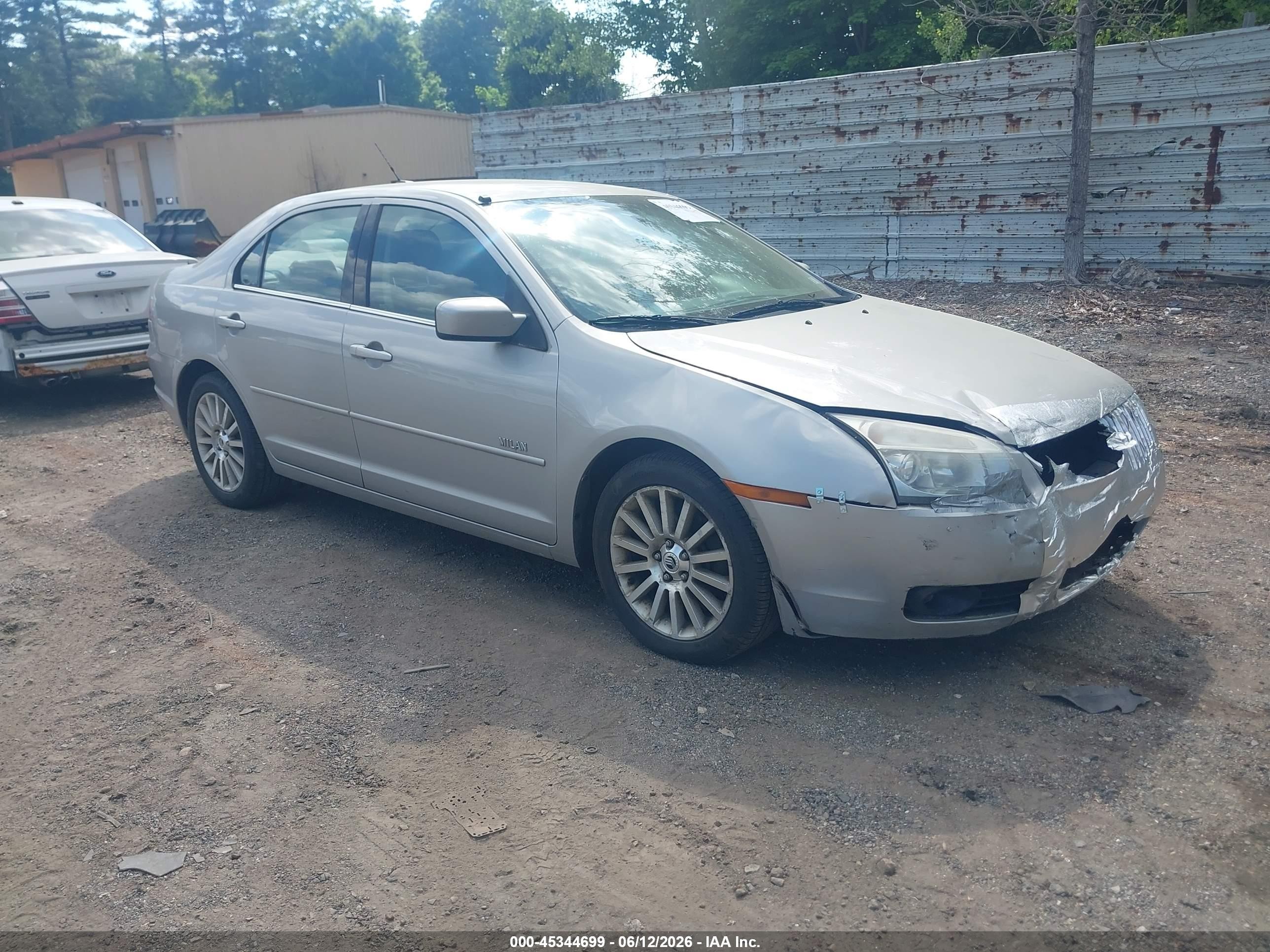 2008 Mercury Milan Premier, VIN 3MEHM08Z18R638097 — Front end