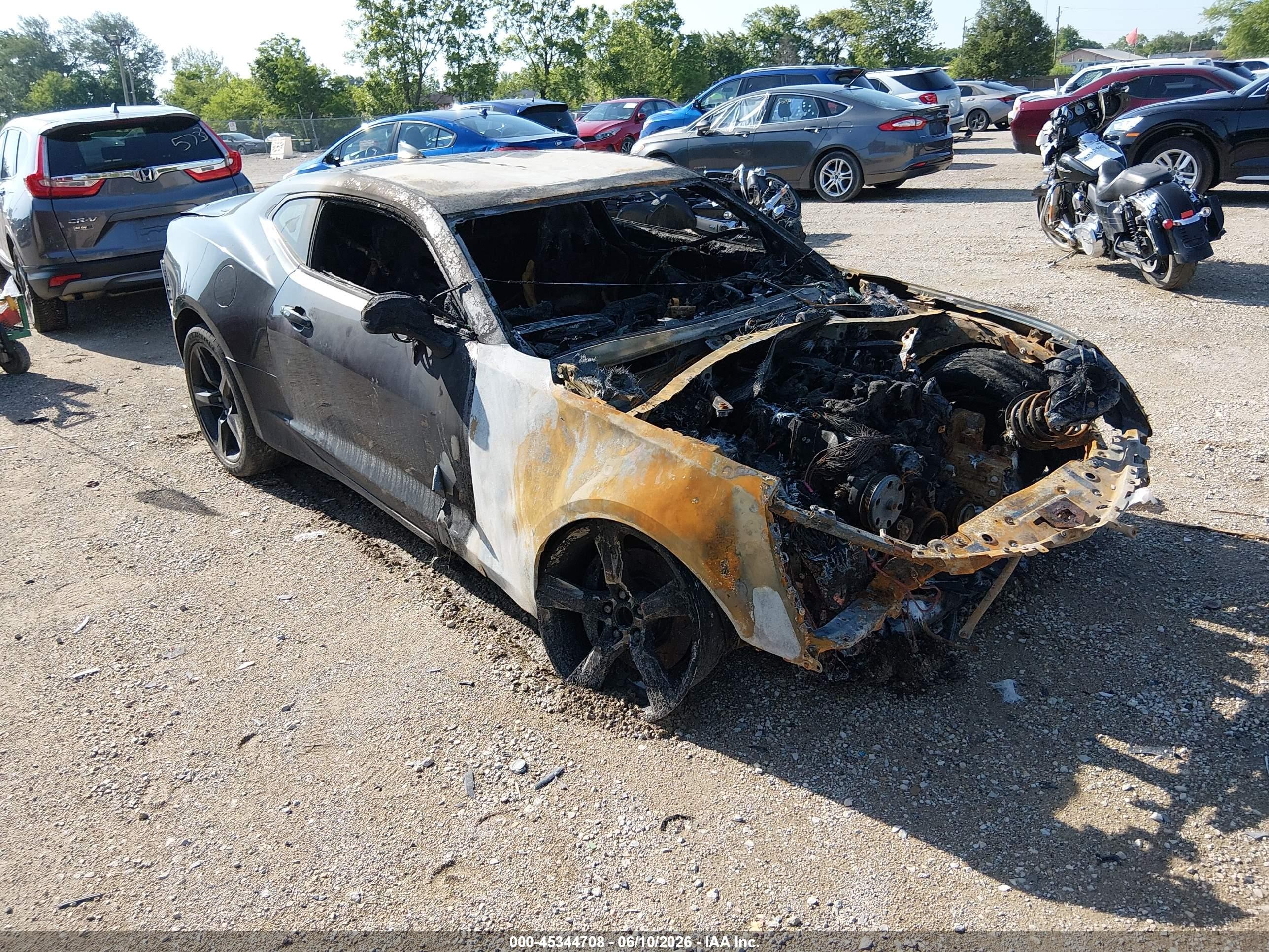 2016 Chevrolet Camaro 1SS, VIN 1G1FF1R74G0141042 — Engine fire