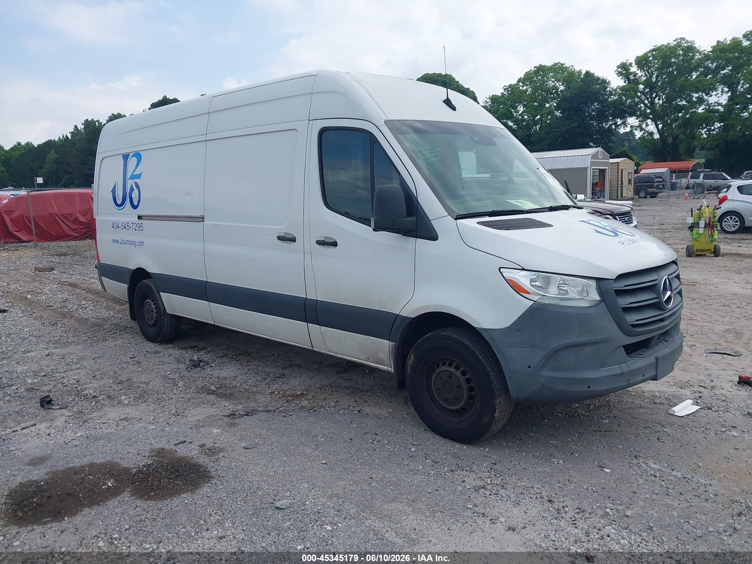 2020 Mercedes-Benz Sprinter Cargo, VIN W1W40CHY4LT027657 — Rear end