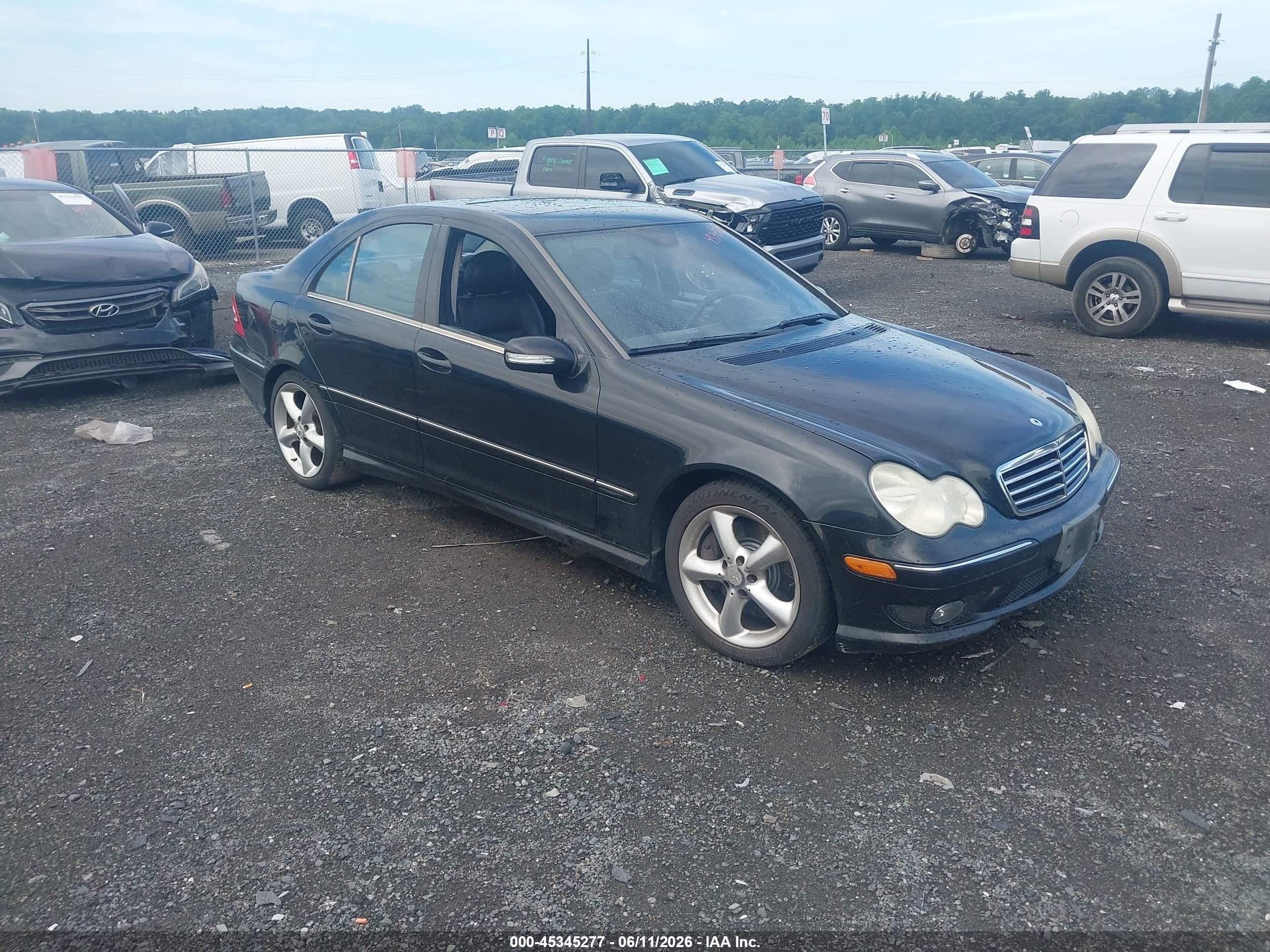 2005 Mercedes-Benz C 230 Kompressor, VIN WDBRF40JX5F616412 — Interior fire