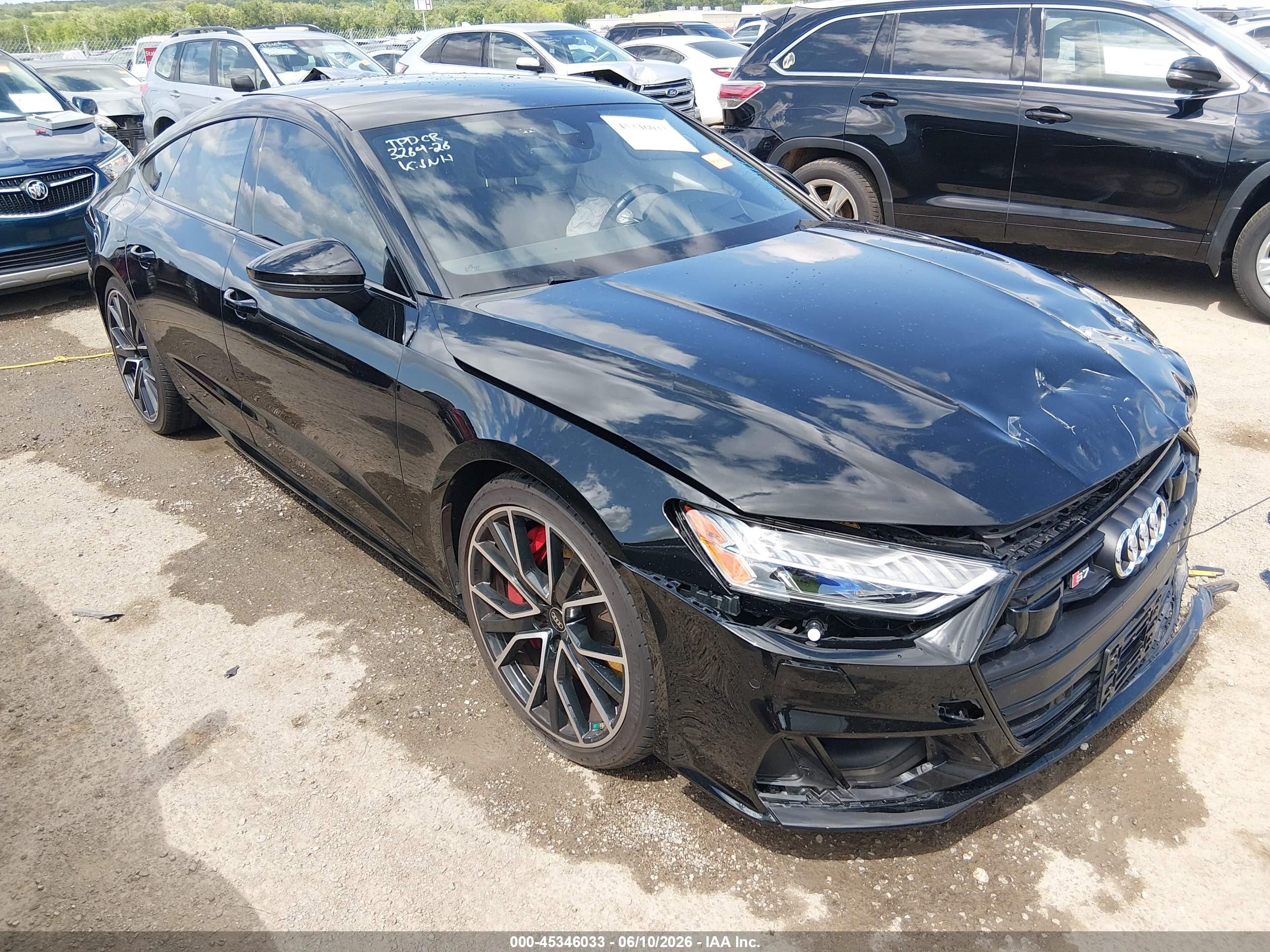 2022 Audi S7 Prestige, VIN WAUSFBF24NN057191 — Front end