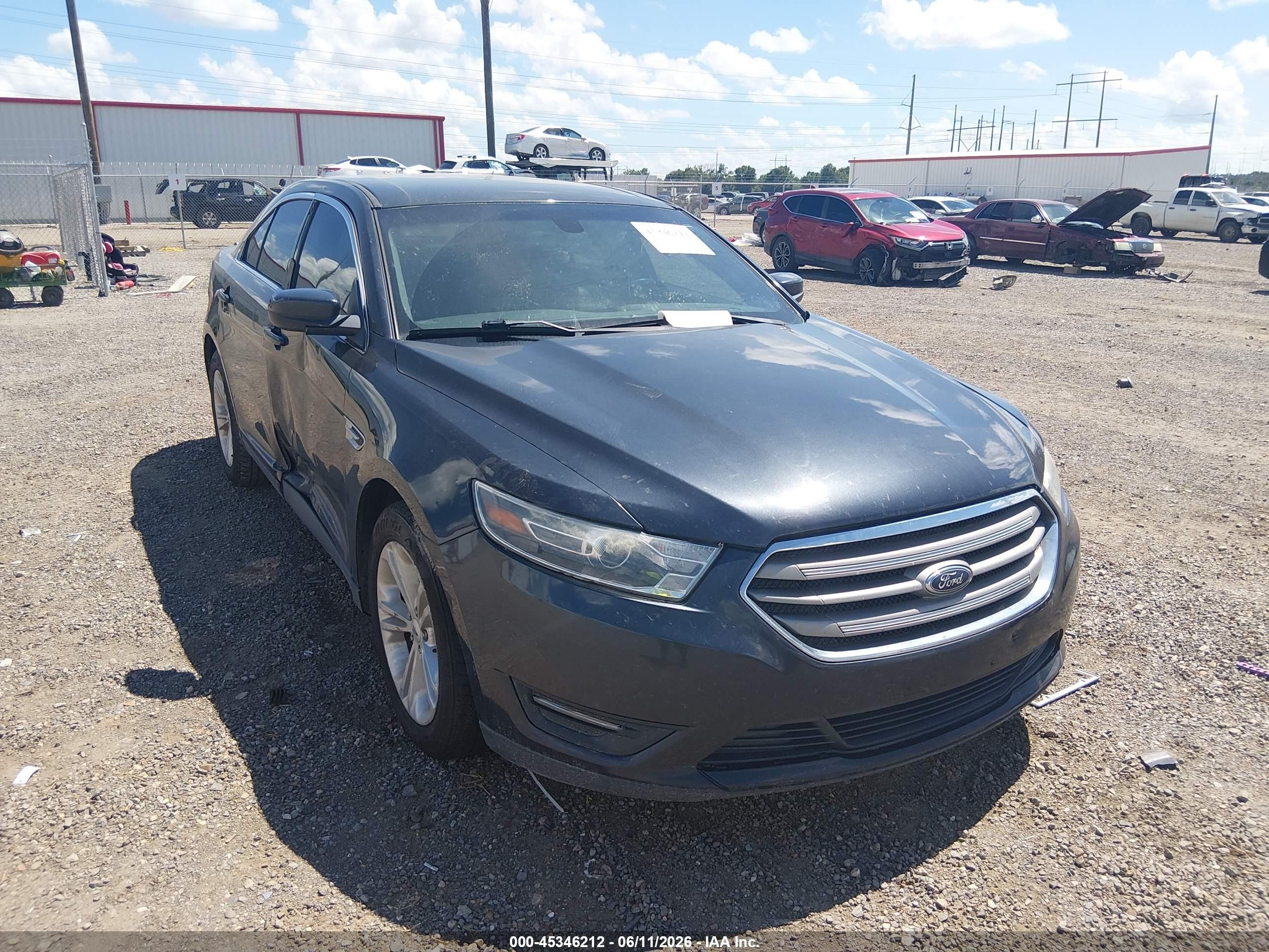 2017 Ford Taurus SEL, VIN 1FAHP2E88HG118654 — Side