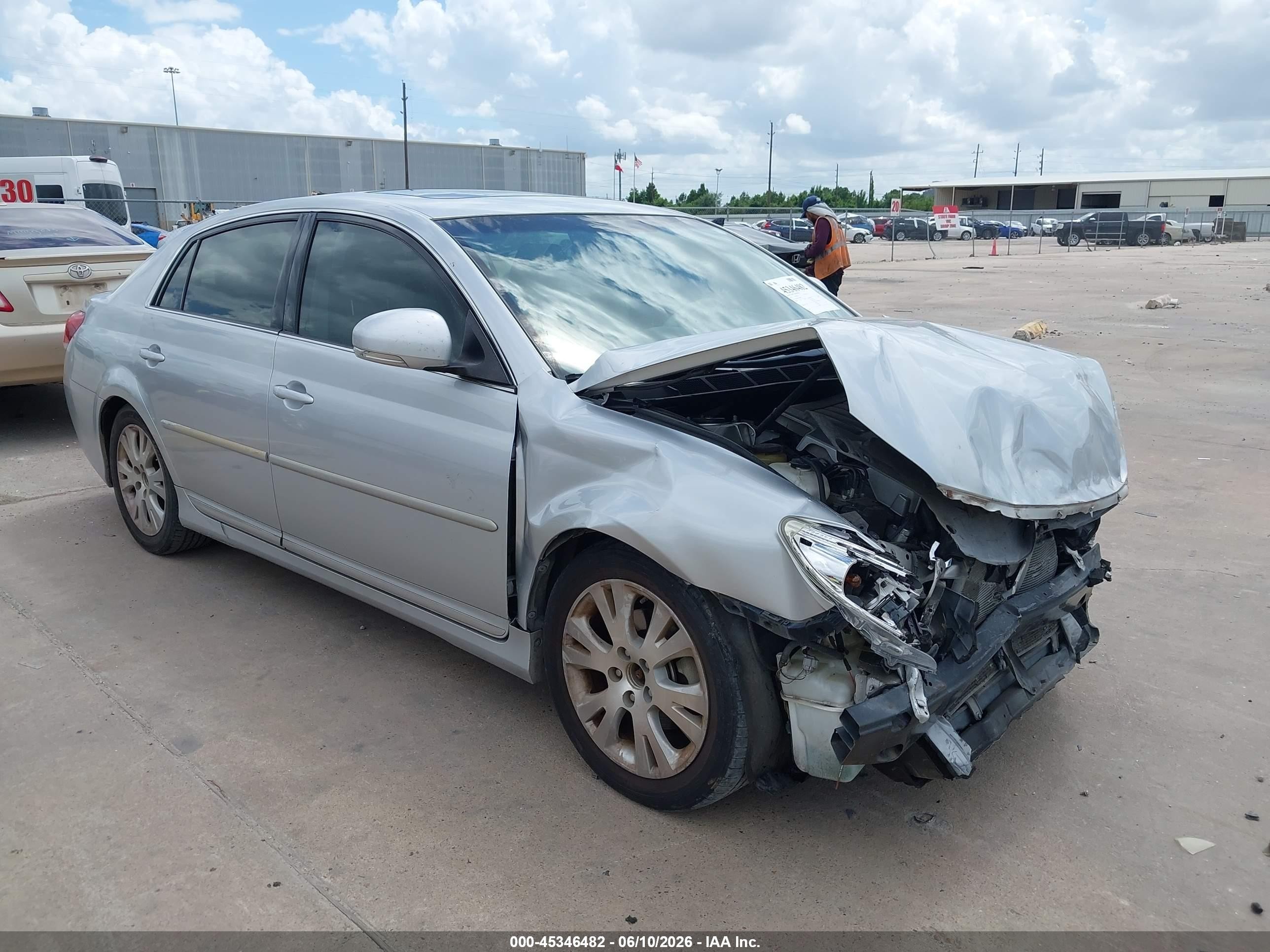 2012 Toyota Avalon, VIN 4T1BK3DB4CU444586 — Front end
