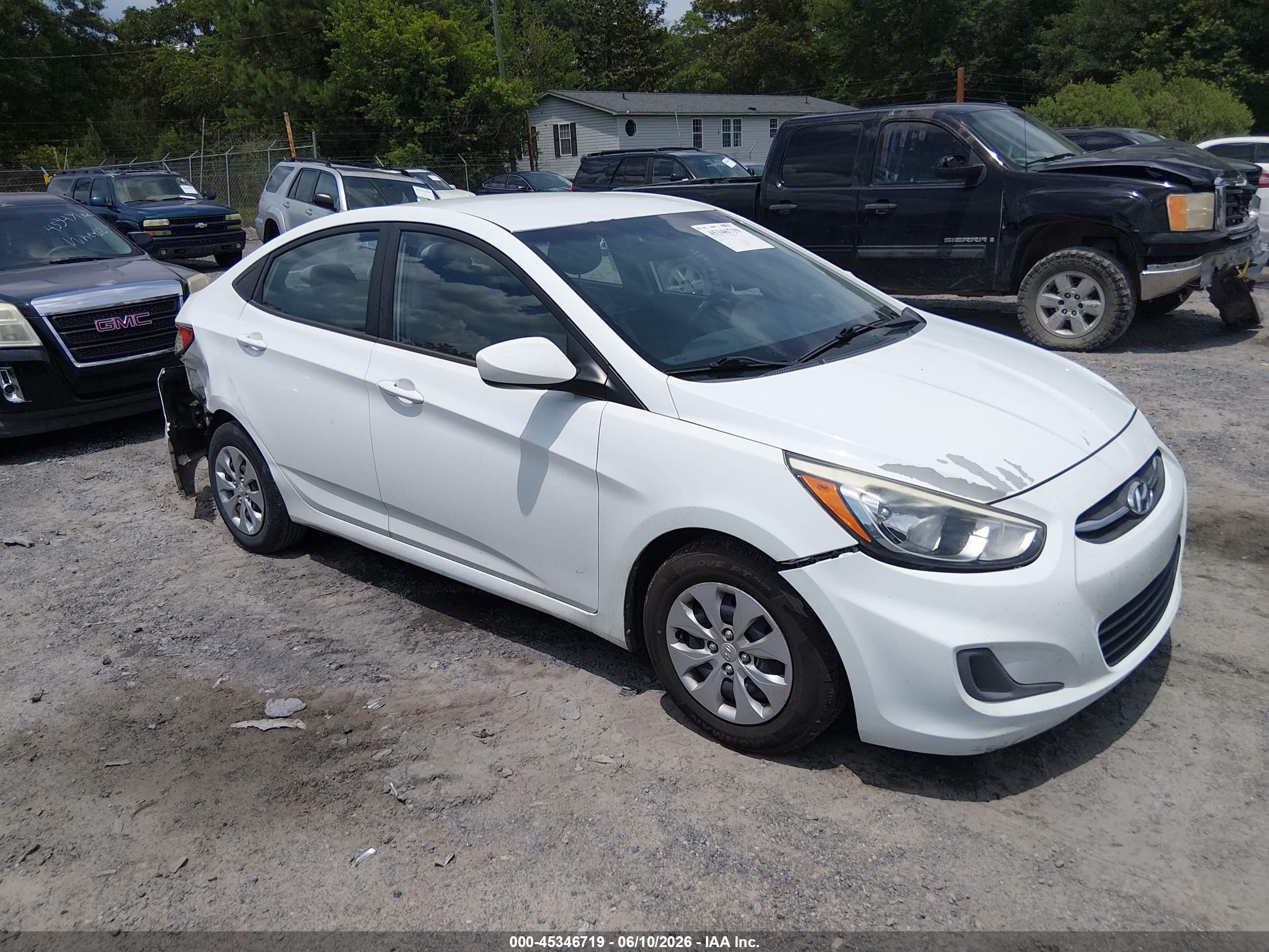 2015 Hyundai Accent GLS, VIN KMHCT4AE7FU800393 — Rear end