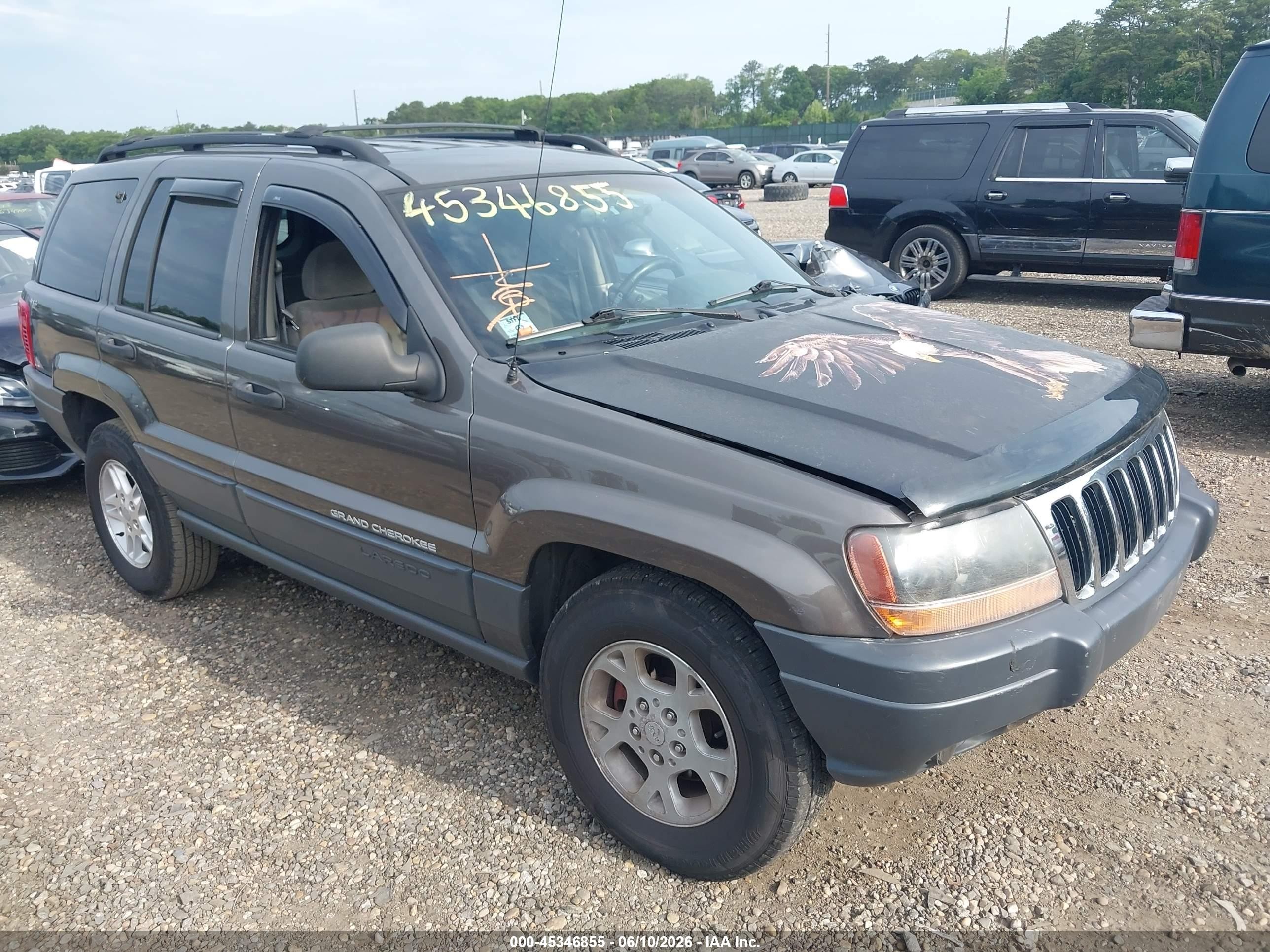 1999 Jeep Grand Cherokee Laredo, VIN 1J4GW58N8XC623167 — Rear end