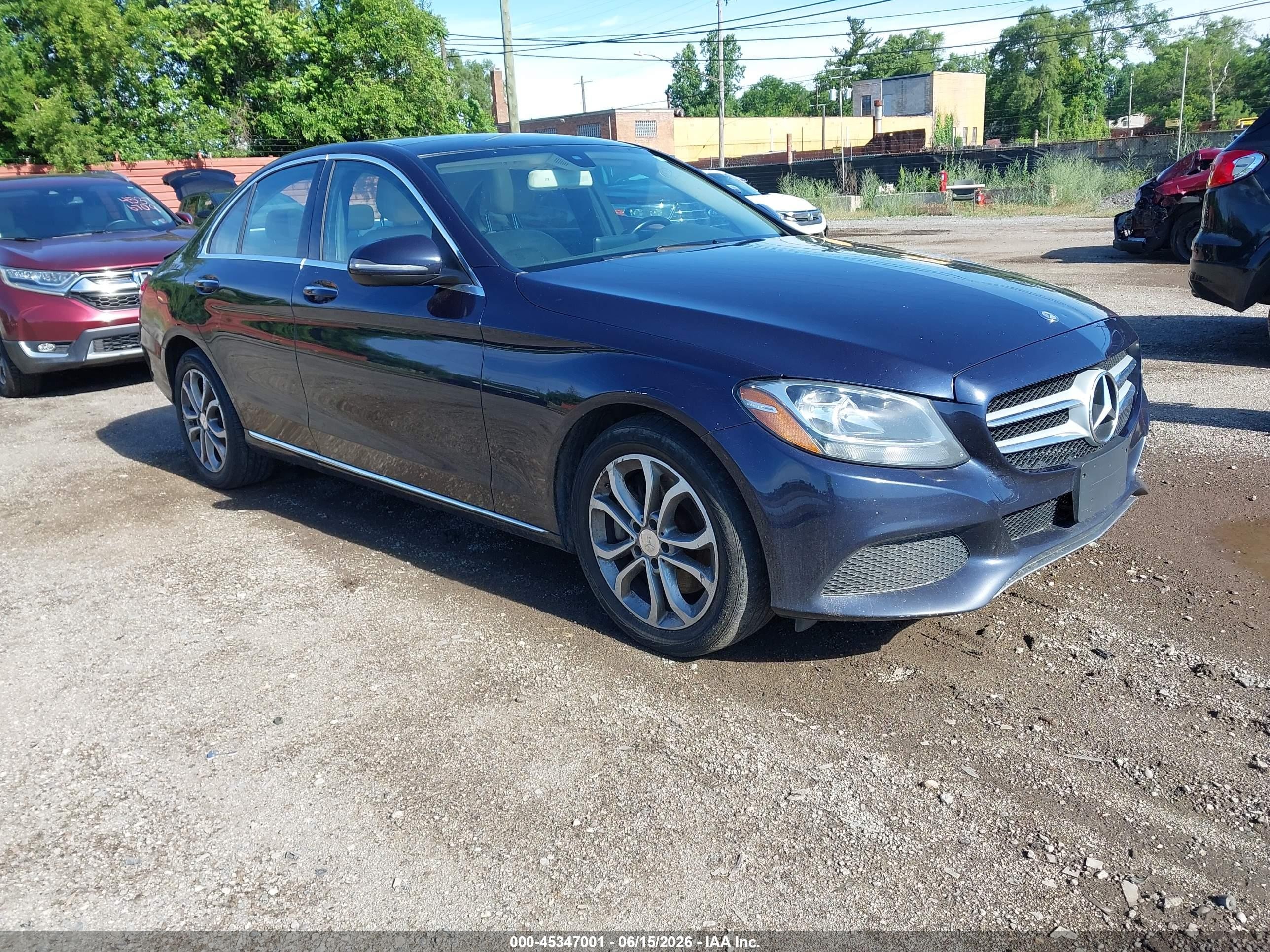2016 Mercedes-Benz C 300, VIN 55SWF4KB4GU108484 — Rear end