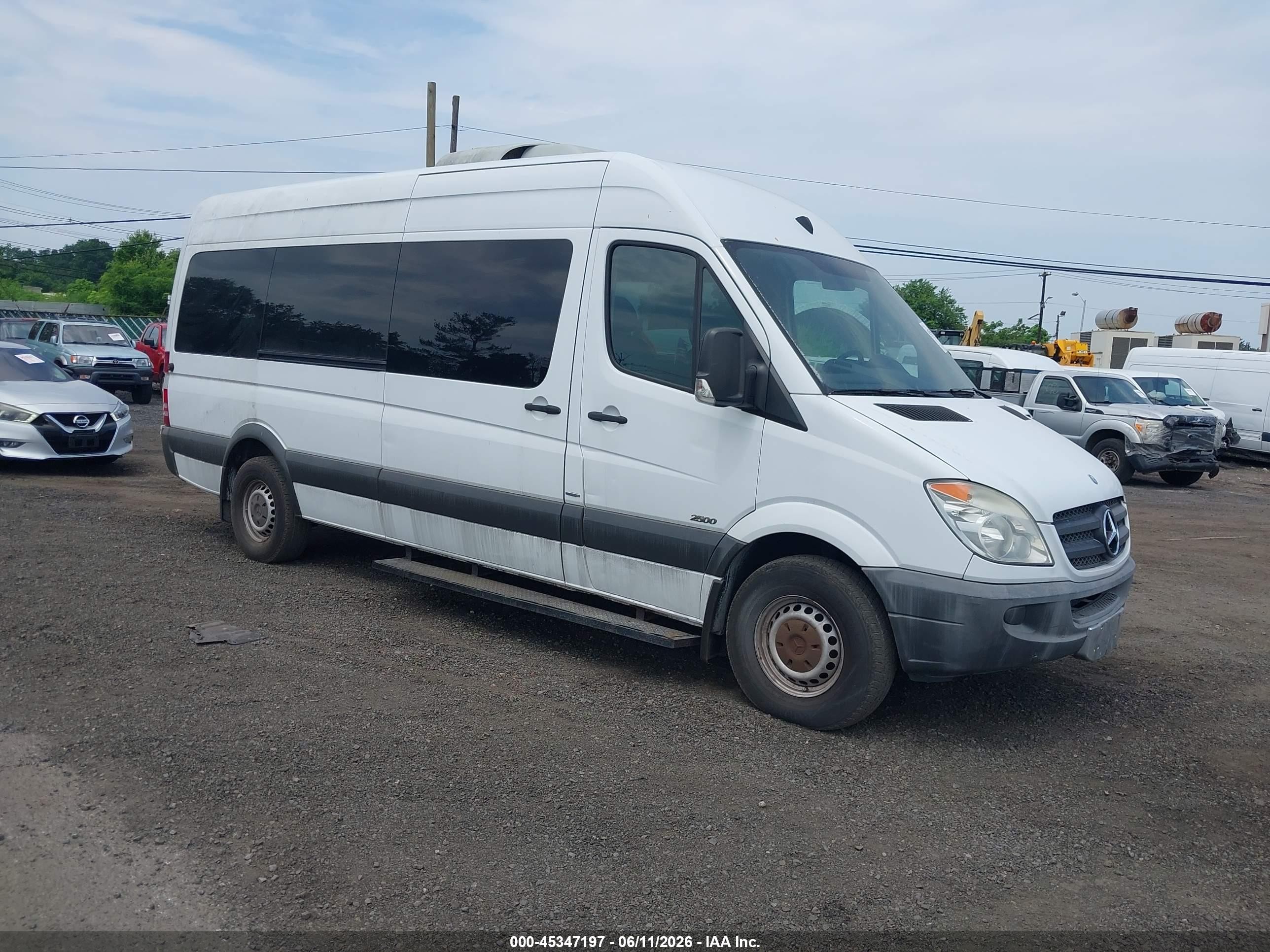 2013 Mercedes-Benz Sprinter Passenger, VIN WDZPE8CC5D5728443 — Rear end