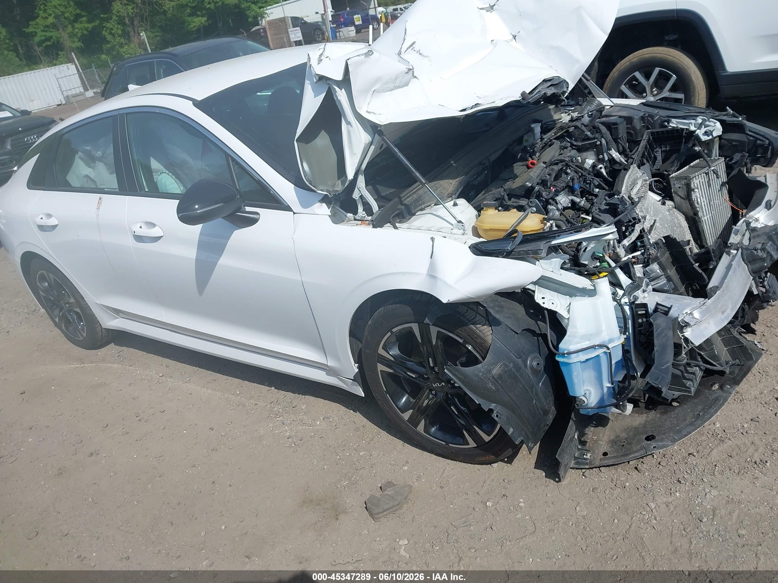 2023 Kia K5 GT-Line, VIN 5XXG64J26PG188195 — Front end
