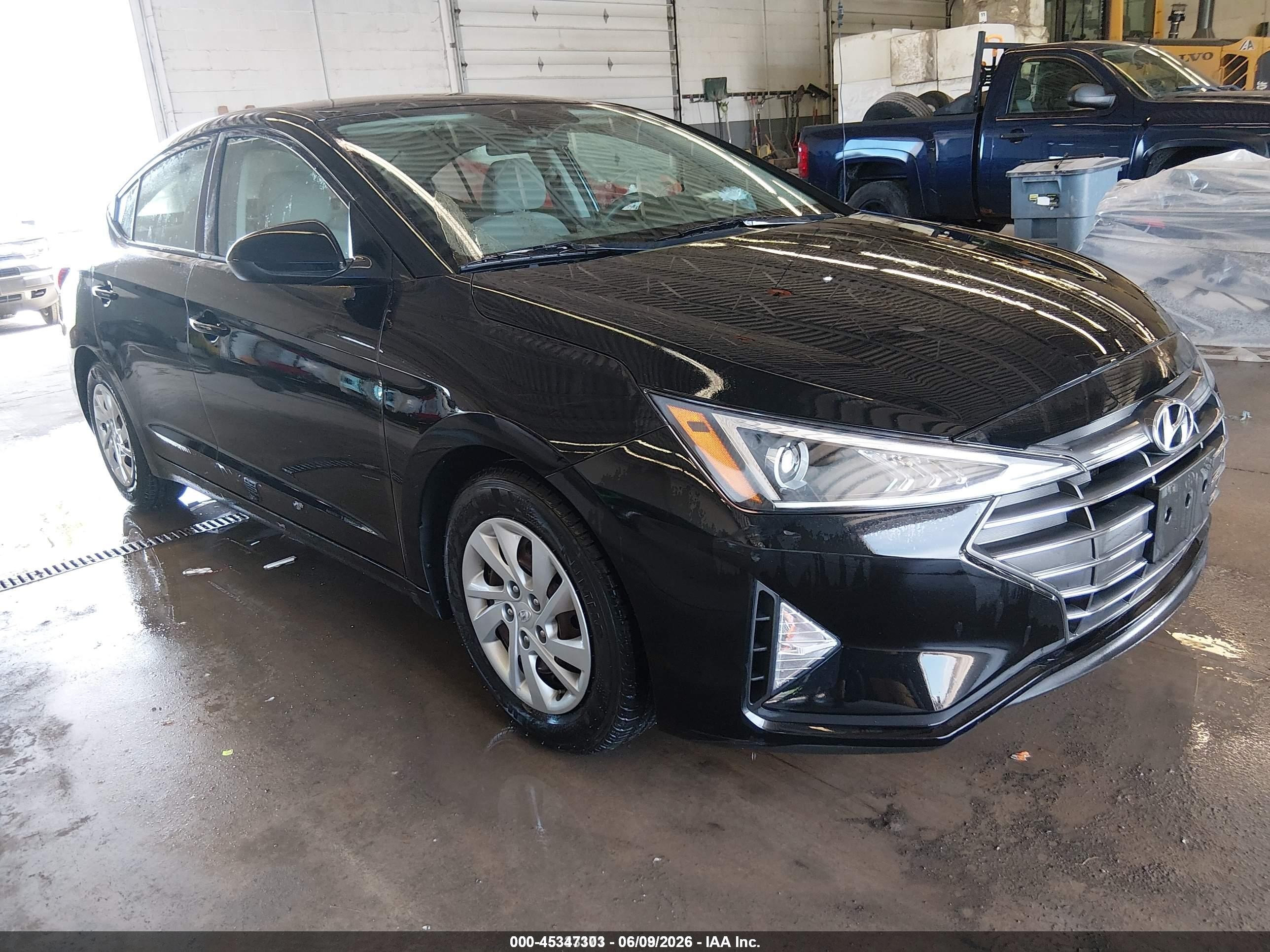 2020 Hyundai Elantra SE, VIN 5NPD74LF8LH609249 — Normal wear