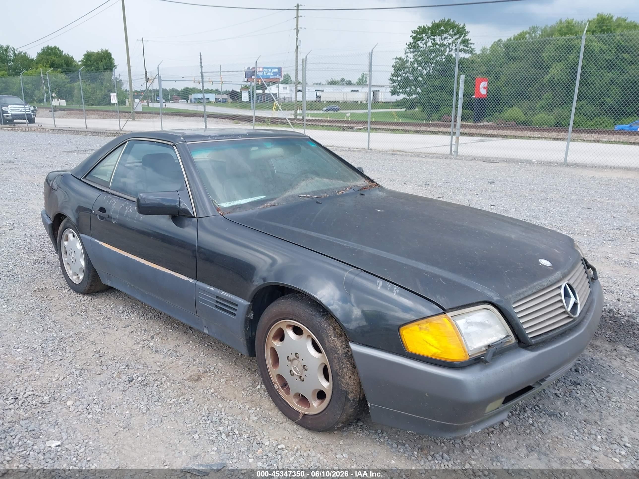 1993 Mercedes-Benz 300, VIN WDBFA61E2PF065071 — Normal wear