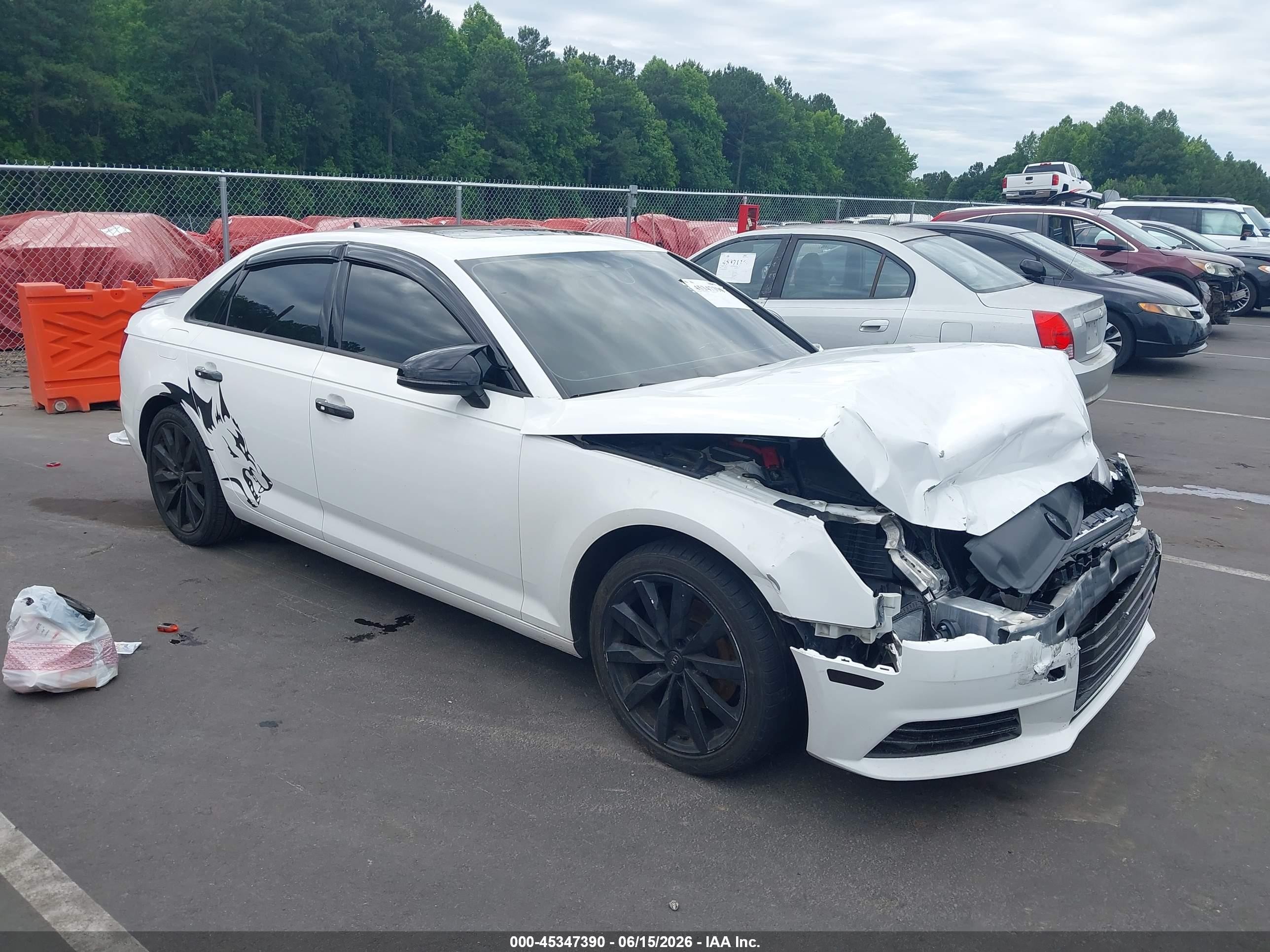 2017 Audi A4 ultra Premium, VIN WAUGMAF47HN051350 — Перед