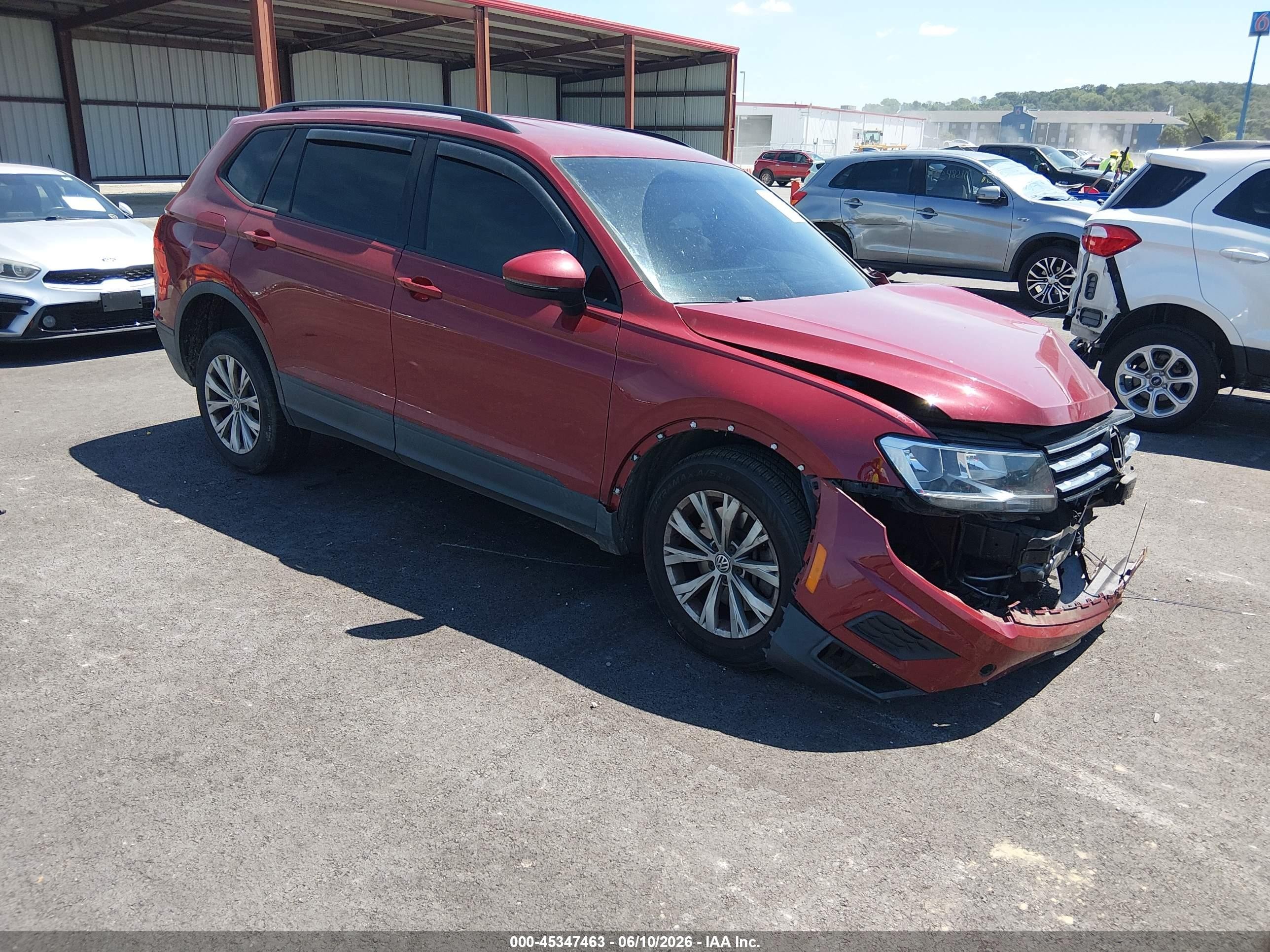 2018 Volkswagen Tiguan S, VIN 3VV0B7AX8JM040325 — Front end