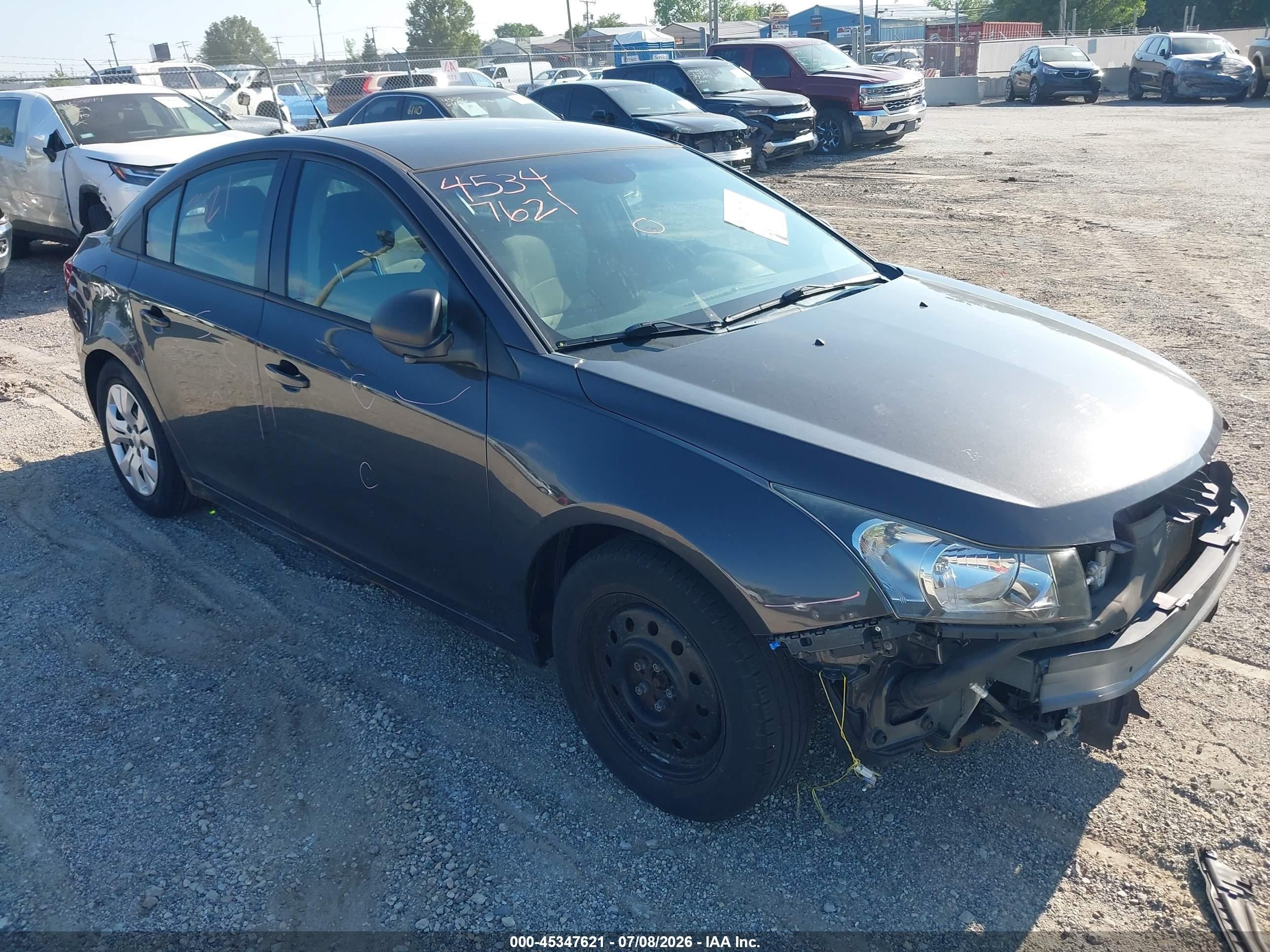 2014 Chevrolet Cruze LS, VIN 1G1PA5SH8E7103444 — Front end