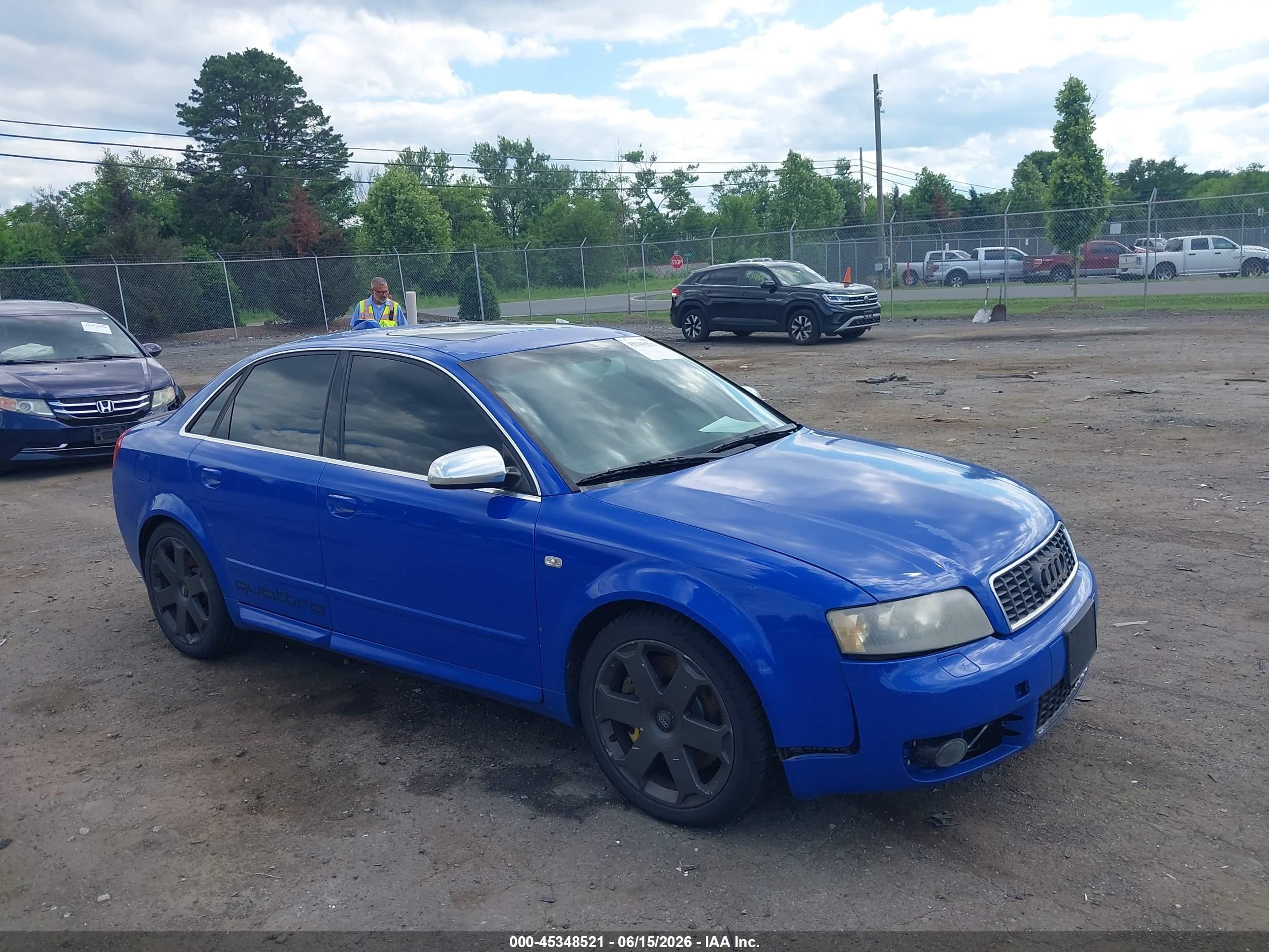 2004 Audi S4, VIN WAUPL68E94A123026 — Бок