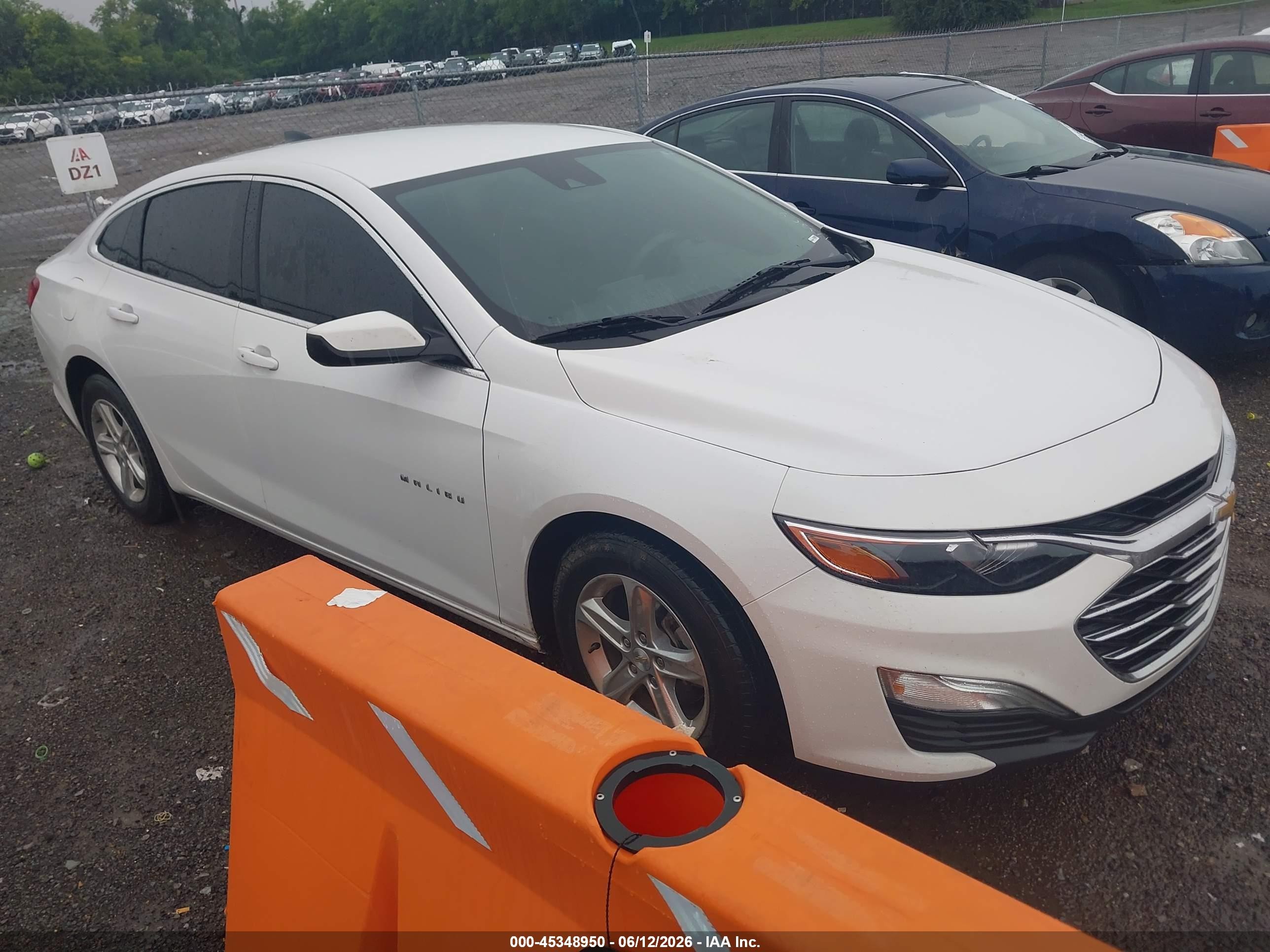 2022 Chevrolet Malibu LS, VIN 1G1ZC5ST4NF173309 — Rear end