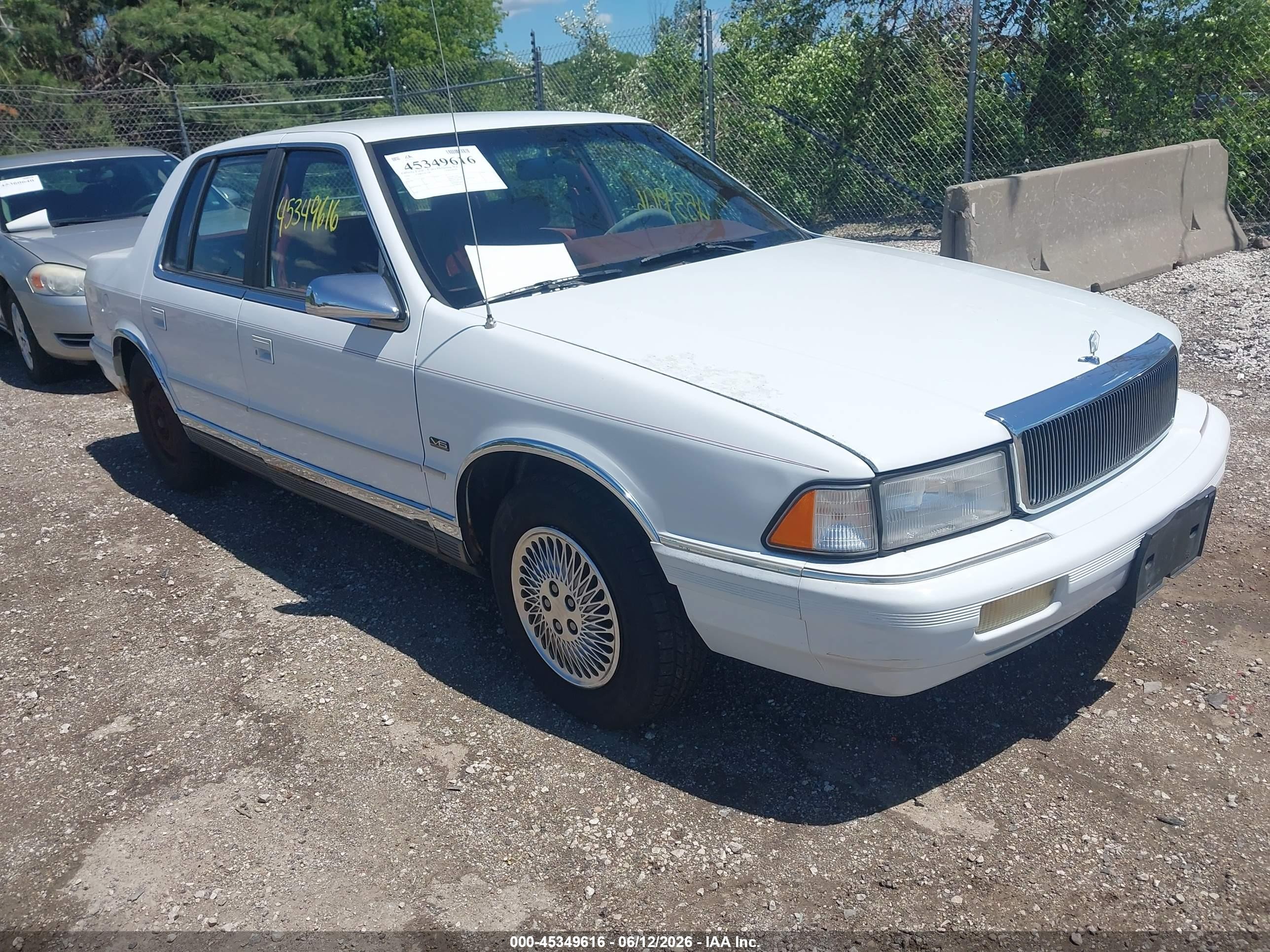 1994 Chrysler LeBaron, VIN 1C3AA3637RF220805 — Normal wear