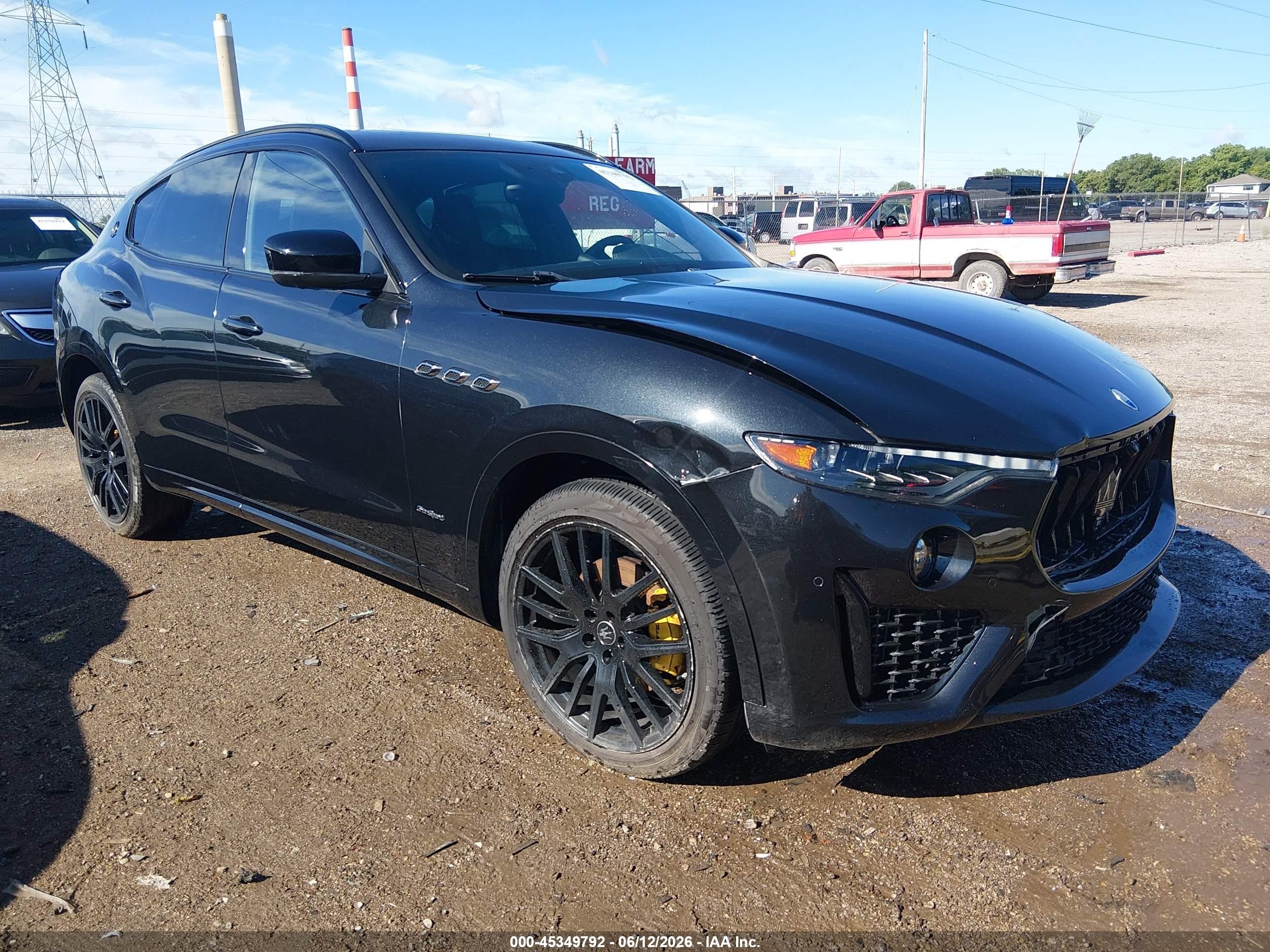 2021 Maserati Levante GranSport, VIN ZN661XUS8MX372046 — Перед