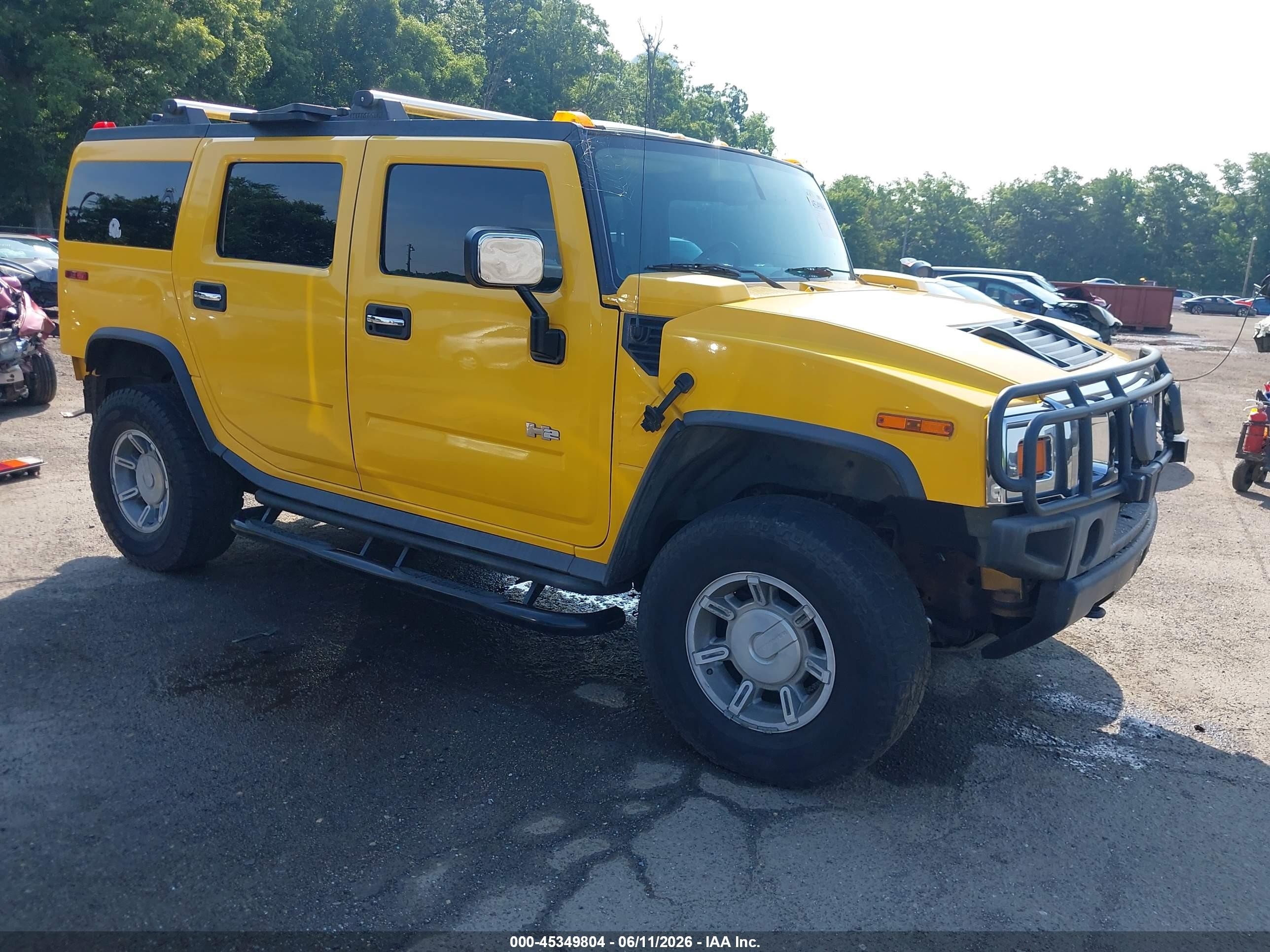 2004 Hummer H2, VIN 5GRGN23U34H104059 — Rear end