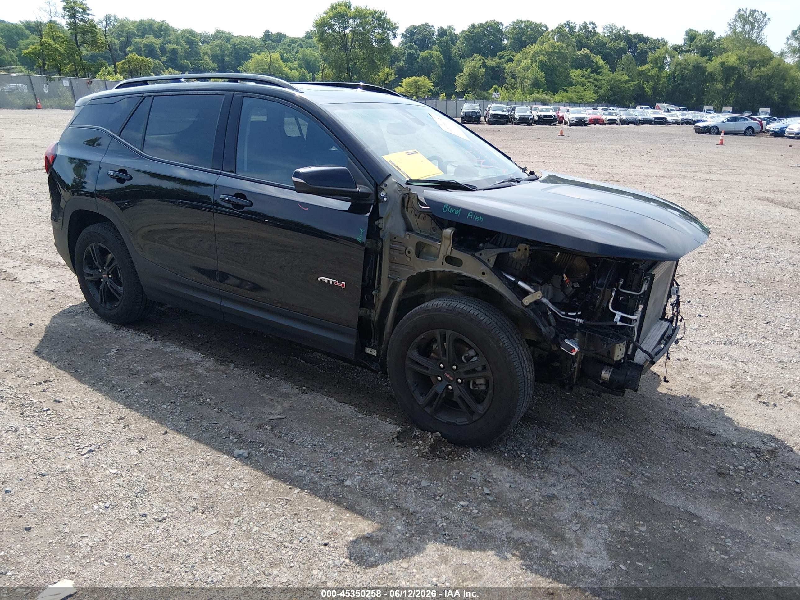 2023 GMC Terrain AT4, VIN 3GKALYEG4PL117128 — Front end